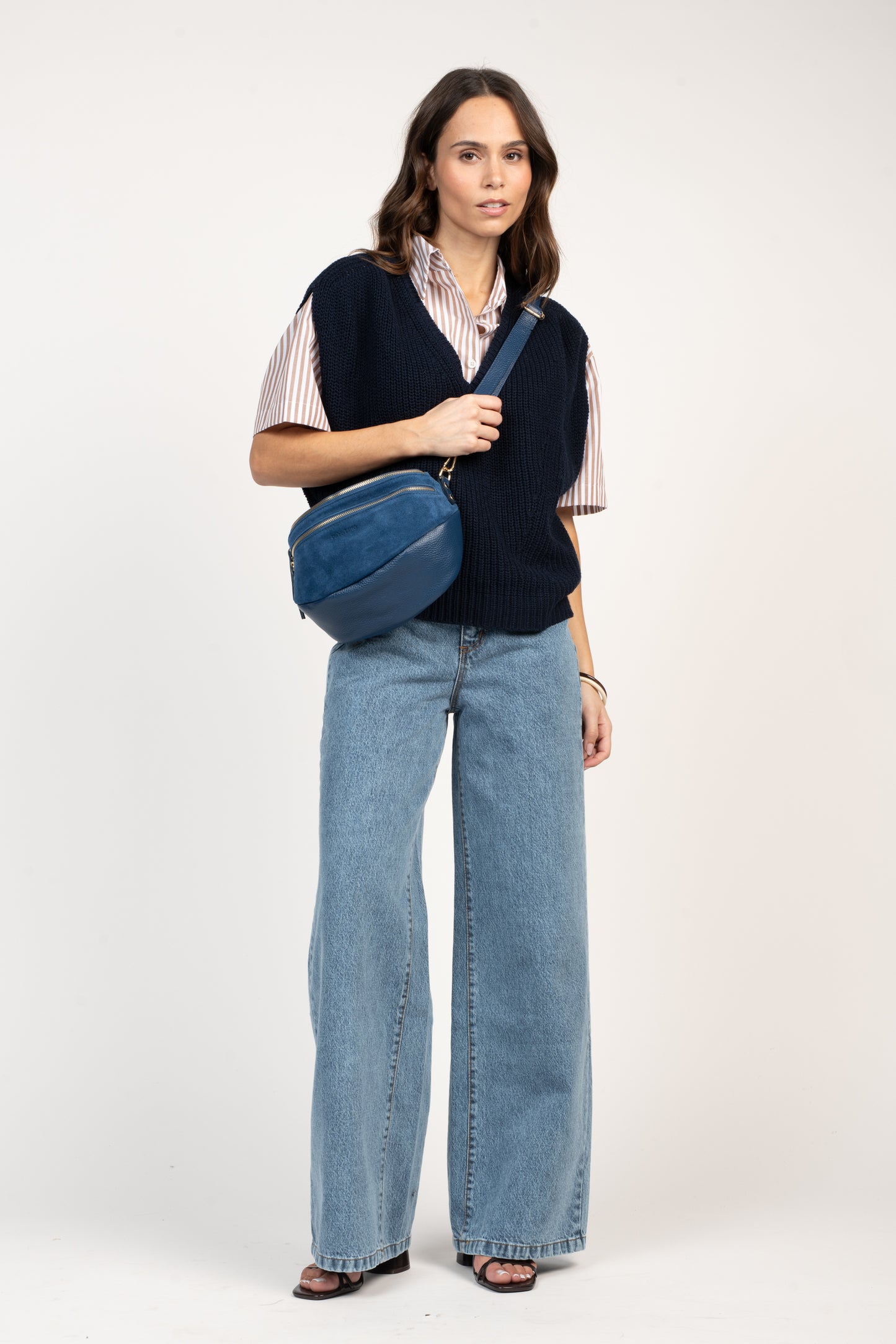SAC BANANE EN CUIR FLORENTINE BLEU