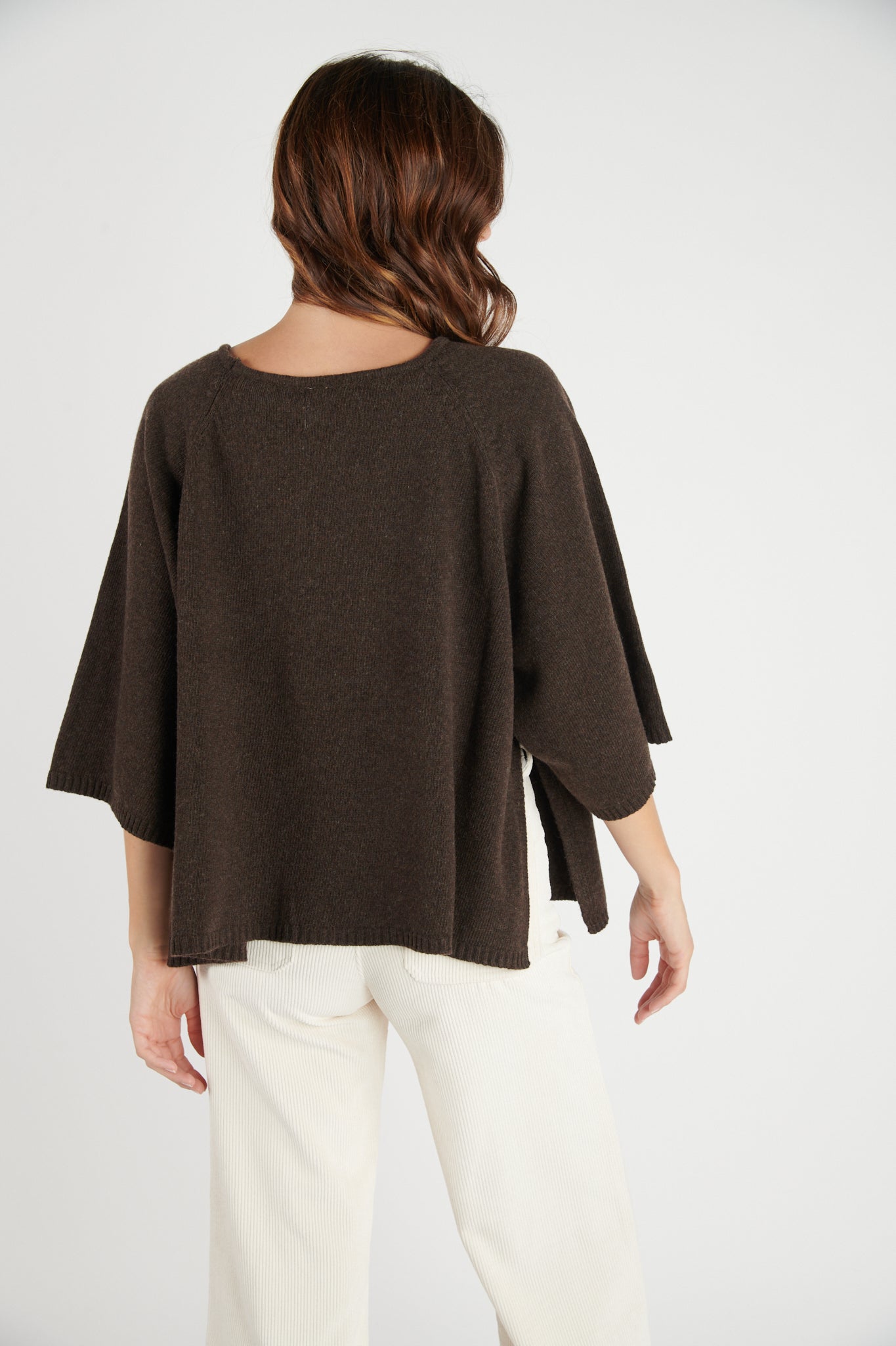 PULL COURT OVERSIZE SÉLENA CHOCO