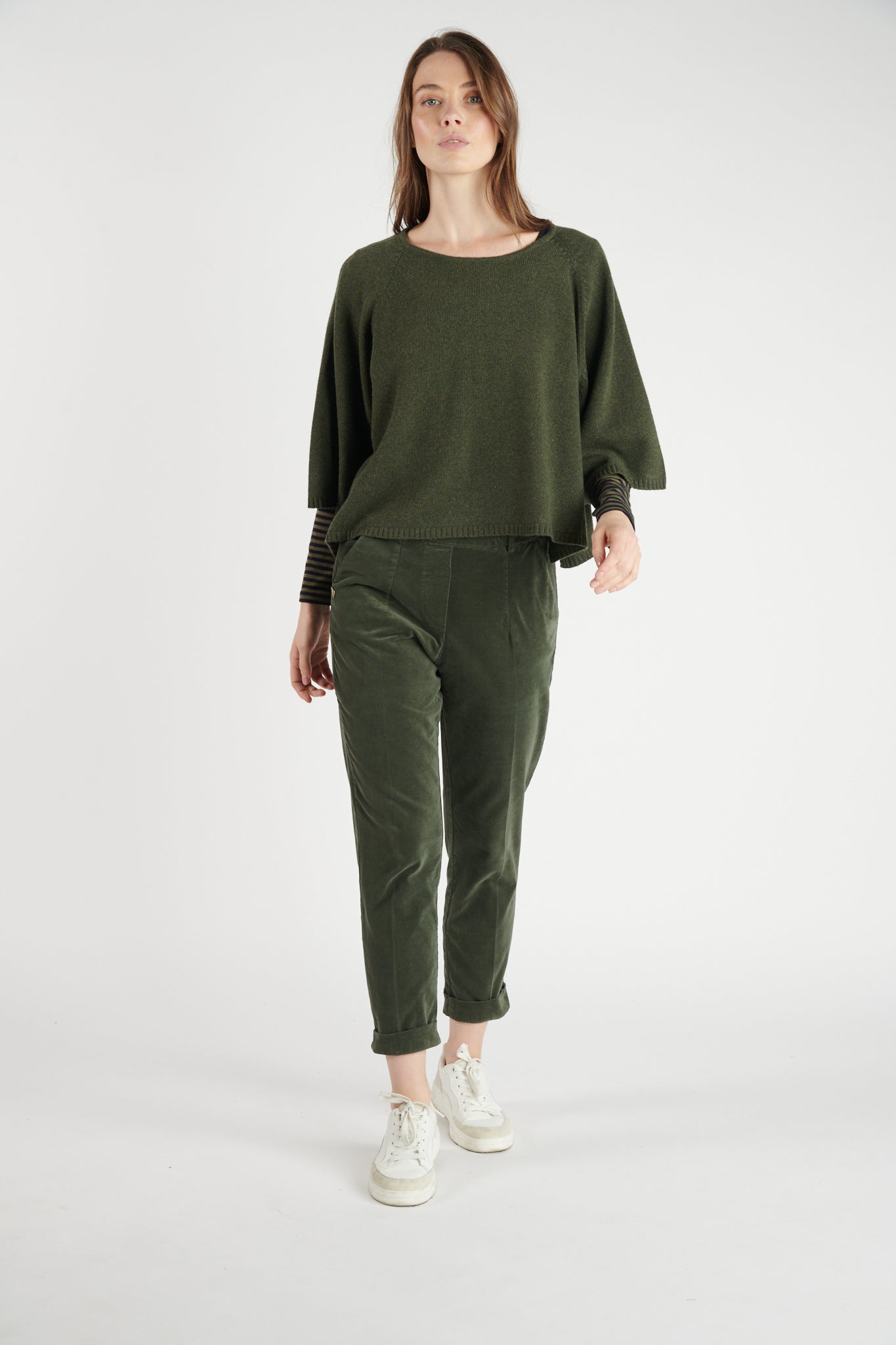 PULL COURT OVERSIZE SÉLENA KAKI