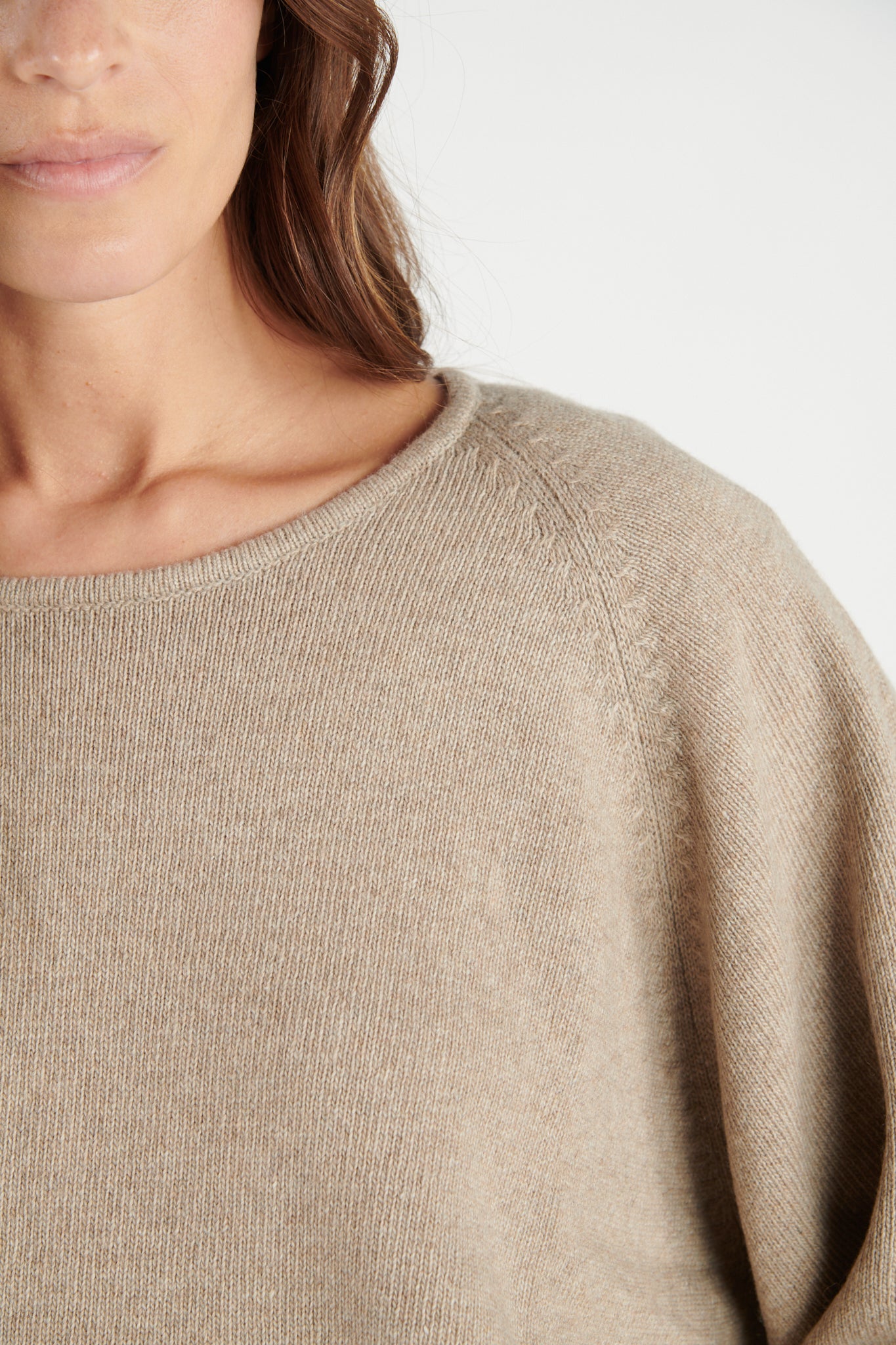 PULL COURT OVERSIZE SÉLENA TAUPE