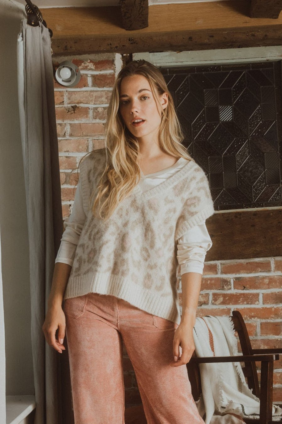 PULL SANS MANCHES LÉOPARD PASTEL BINTA