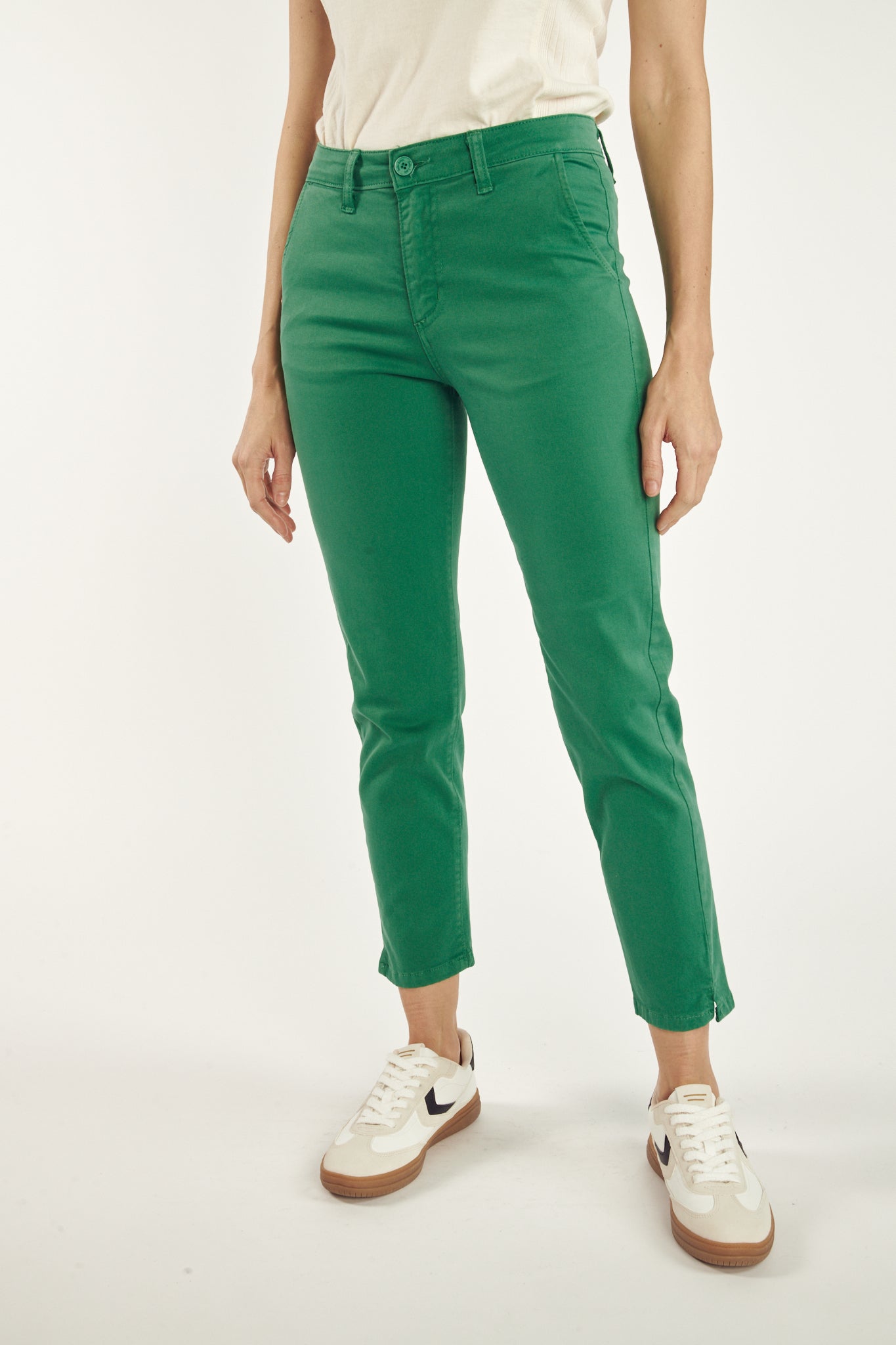 BASIC CHINO GARY GREEN