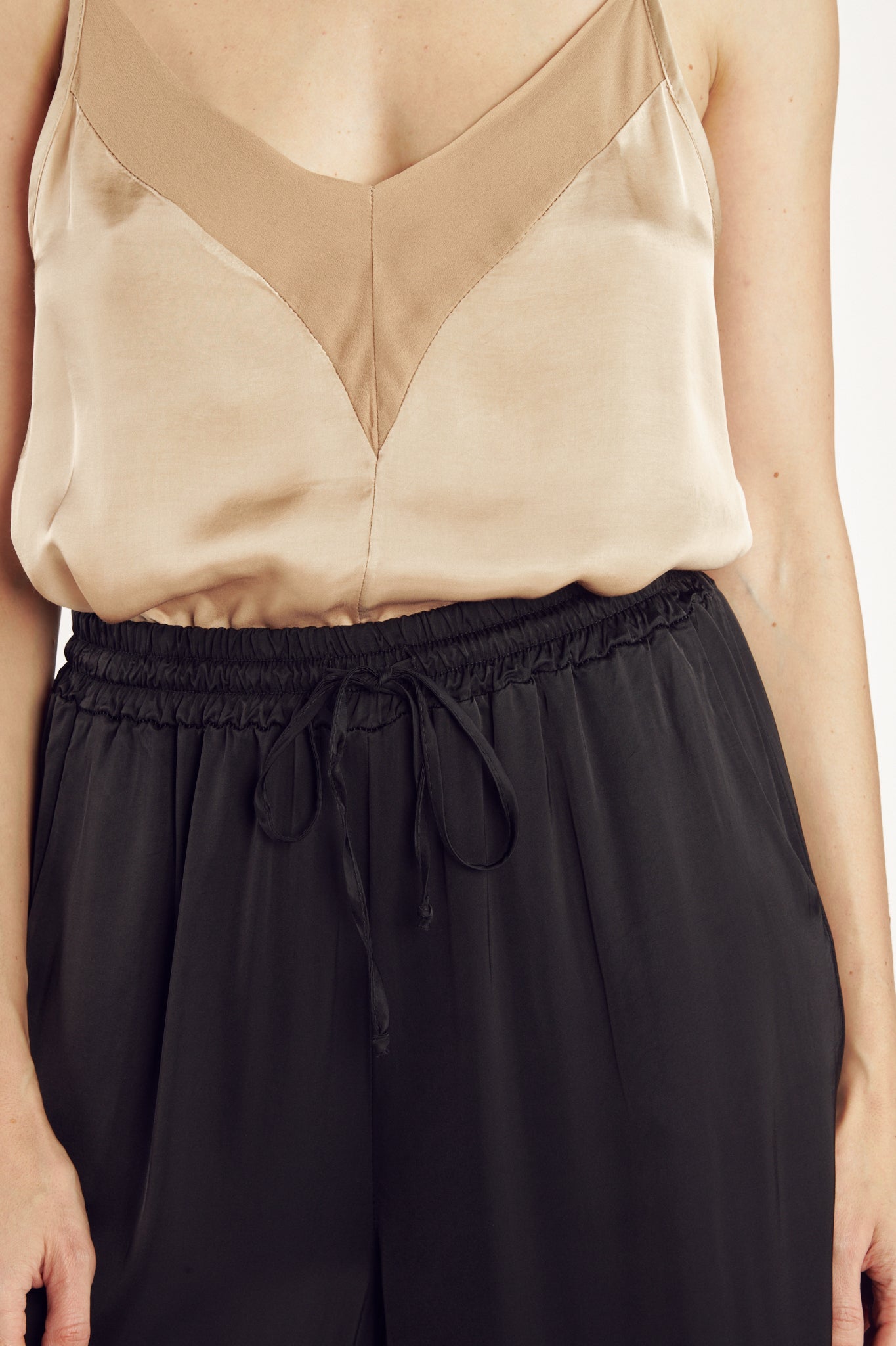 PANTALON AMPLE 7/8 ALIOT NOIR