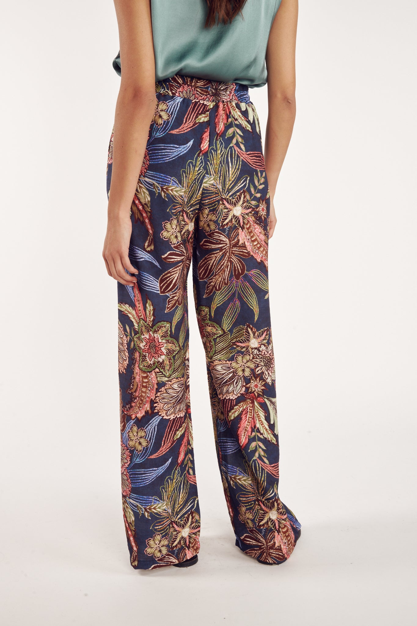 CAMDEN PRINTED DENIM FLOWER TROUSERS