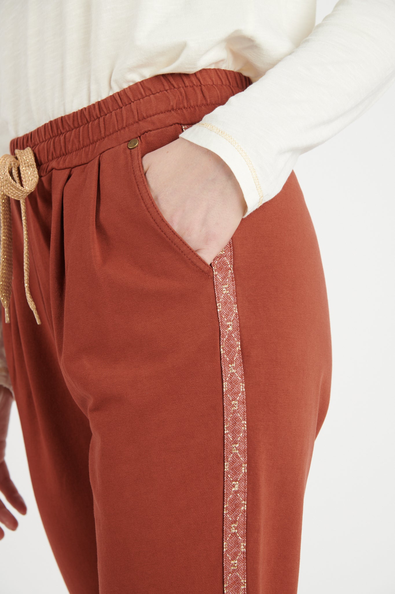 JOGGING DÉTAIL LUREX ALFRED PAPRIKA