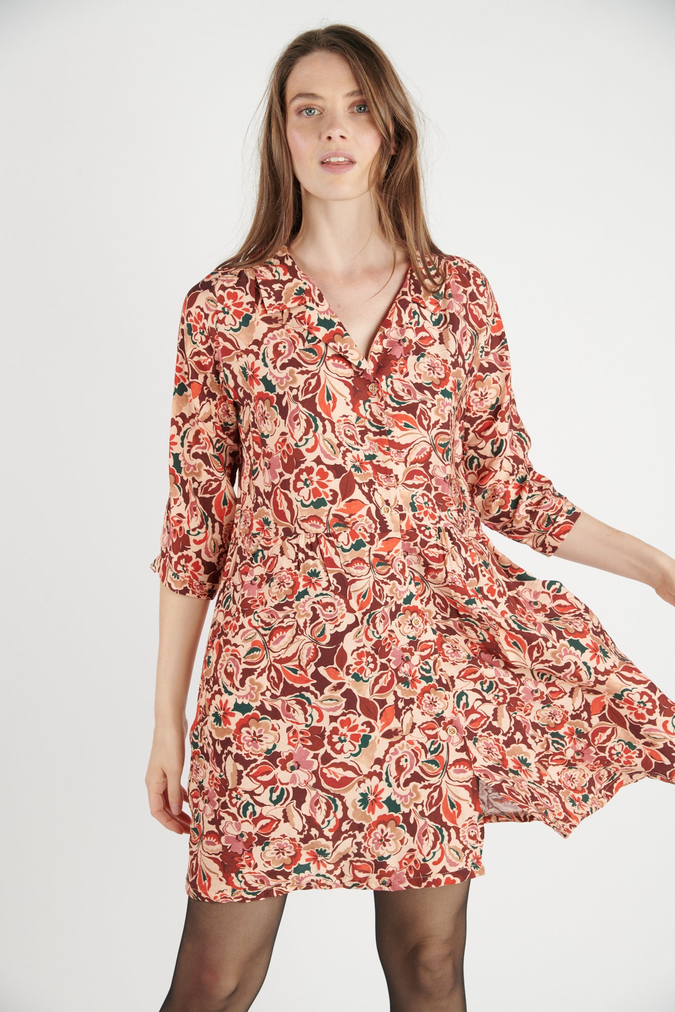 ROBE COURTE DERYA IMPRIMÉ FLOWER PRUNE