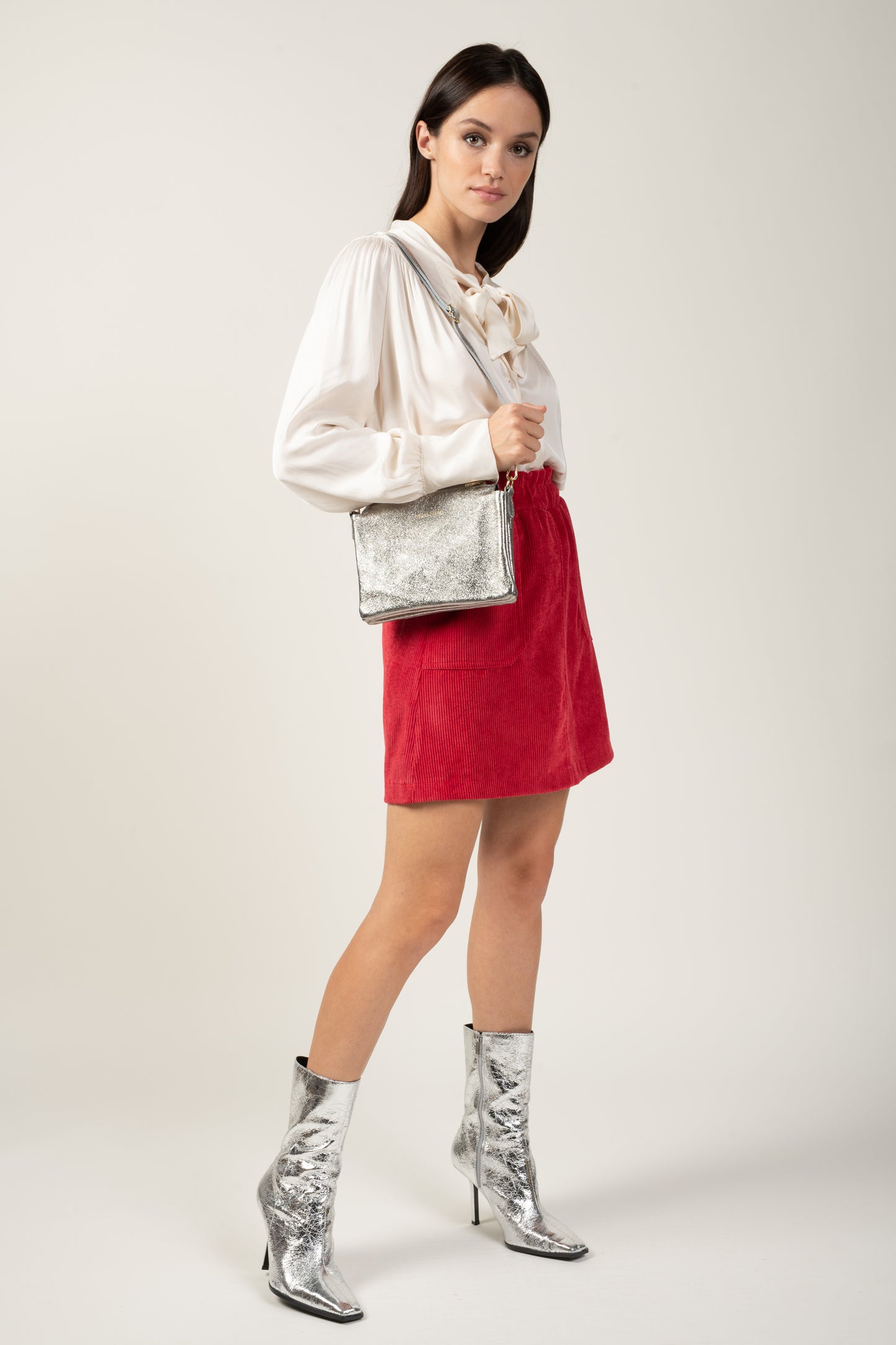 DOUBLE SILVER PORT POUCH