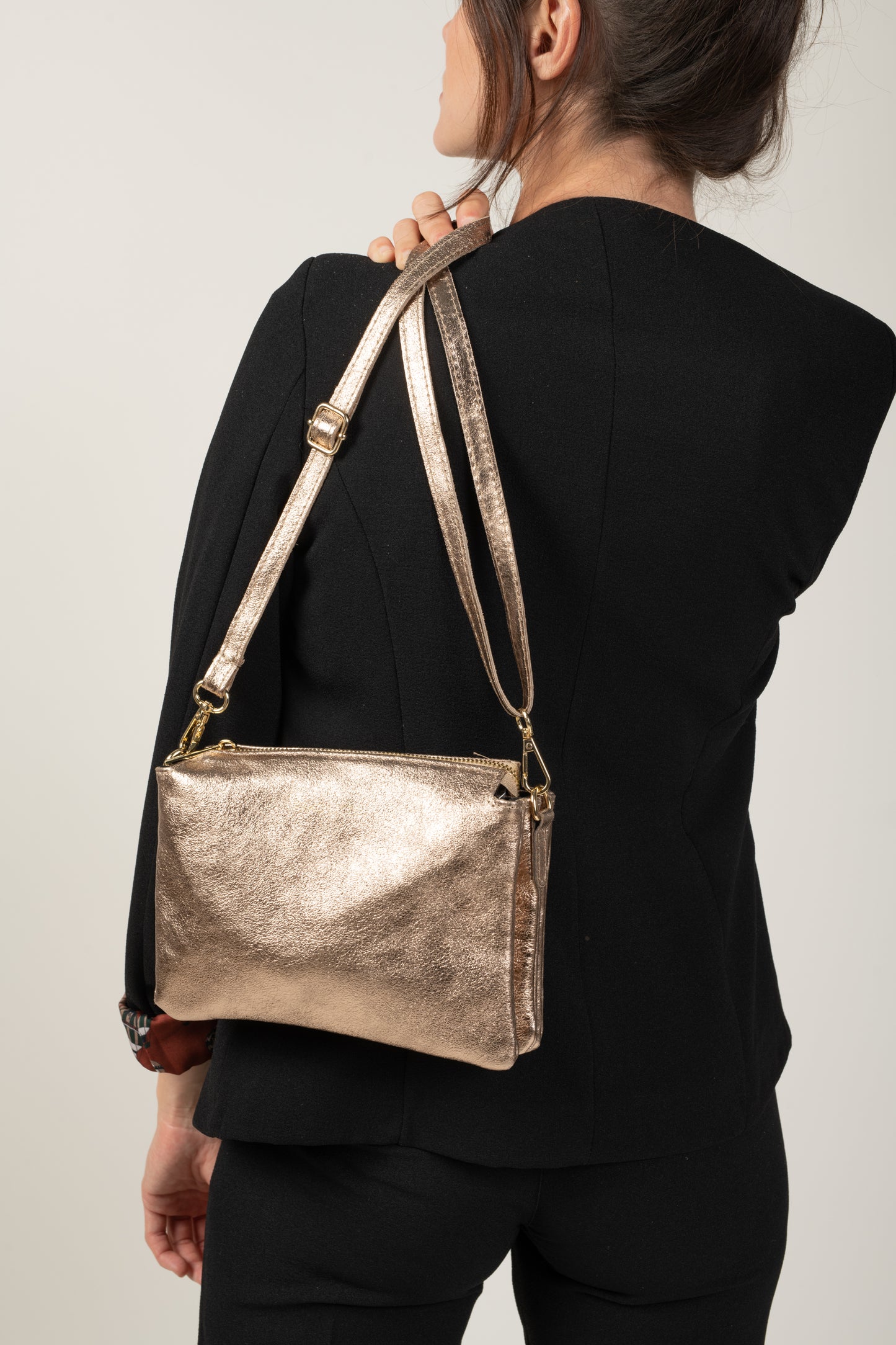 DOUBLE GOLD PORT POUCH