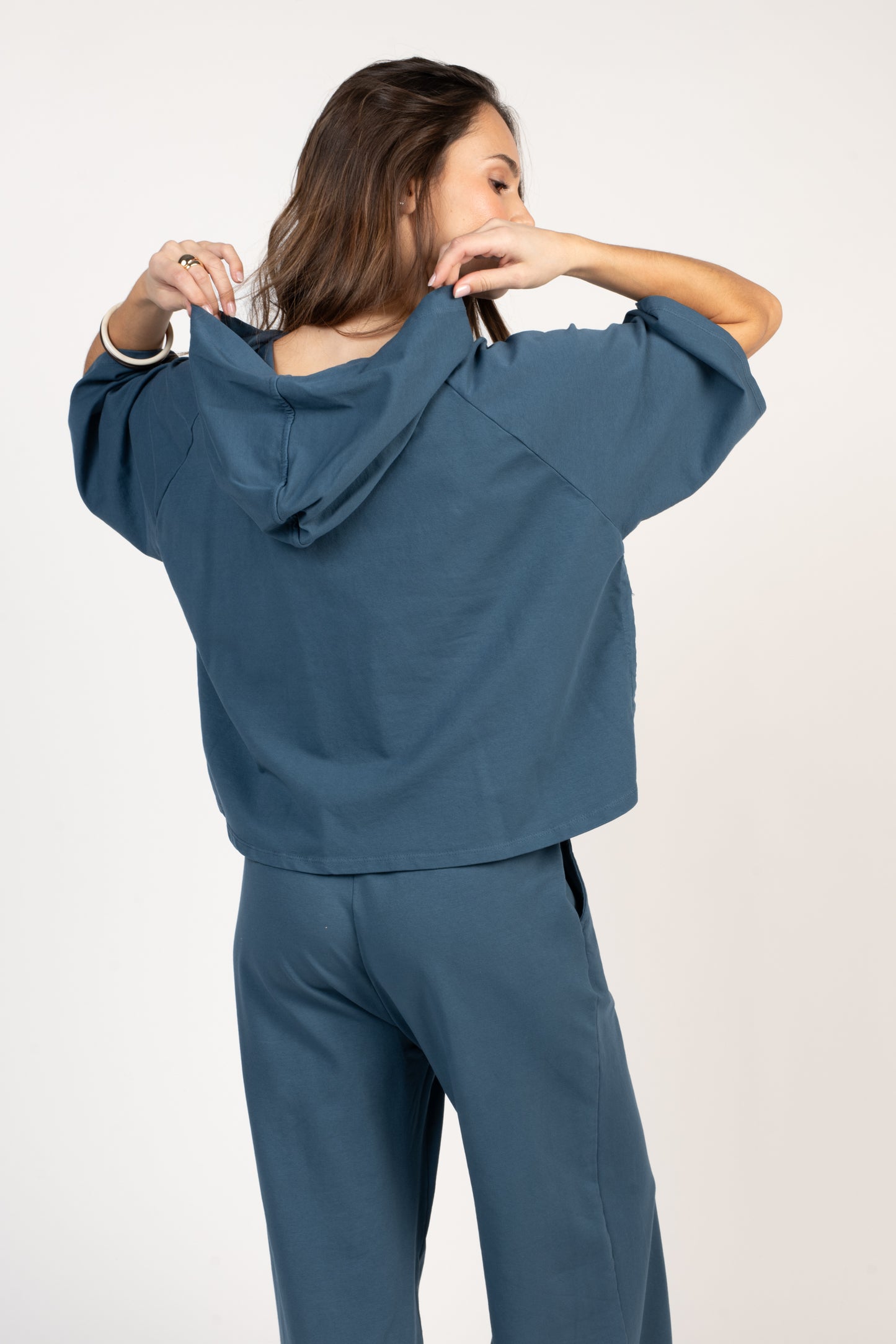 SWEAT CAPUCHE COURT ÉNORA BLEU