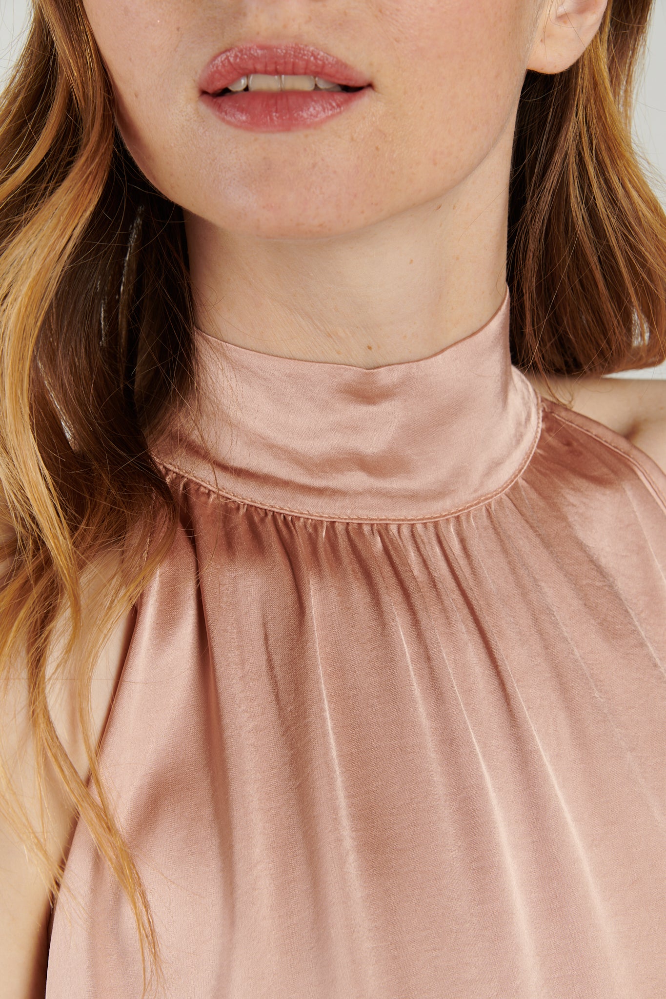 TOP COL MONTANT BLANDINE ROSE PLUME