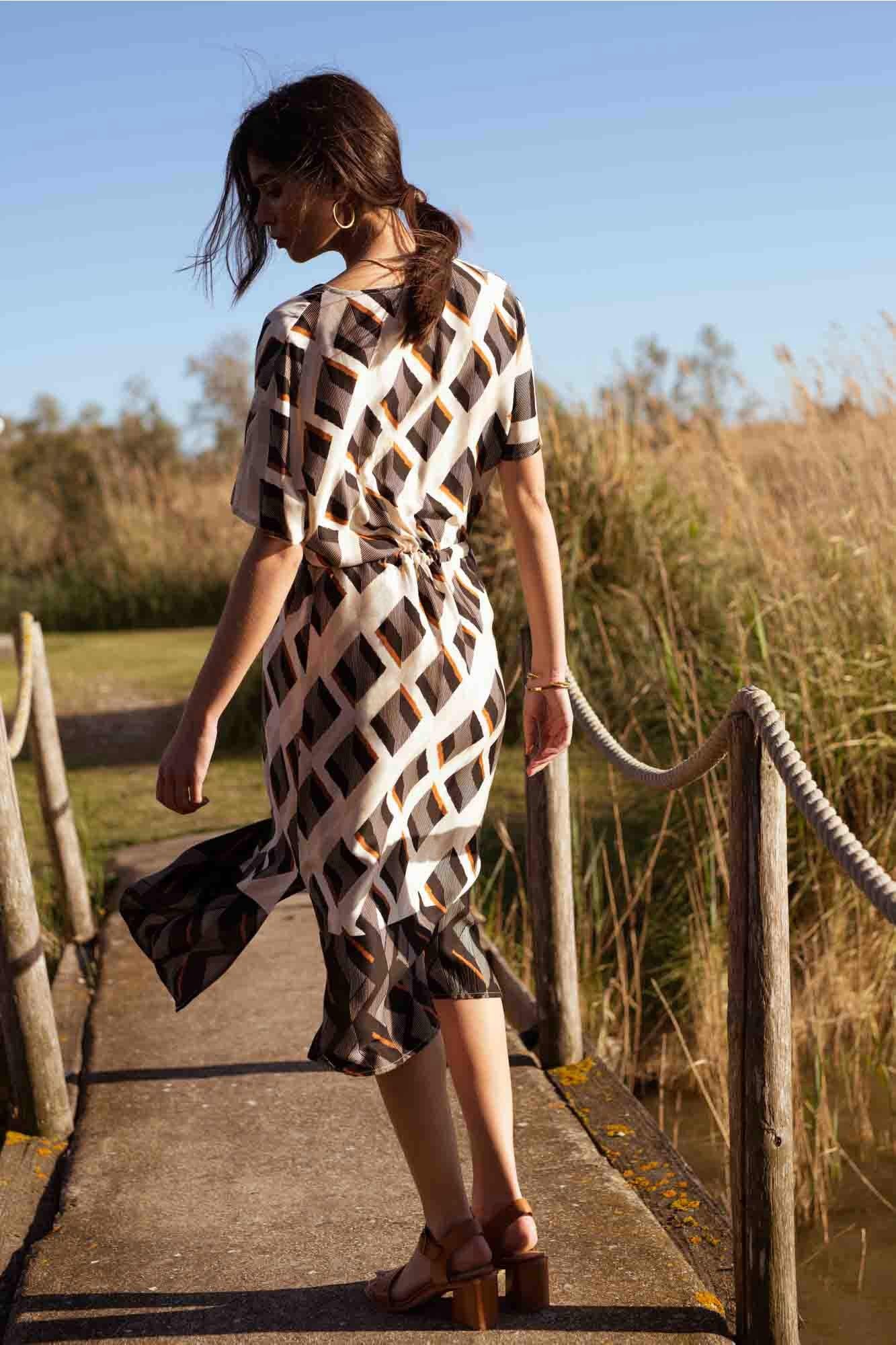 BLACK TOBACCO PRINT GRACE MIDI DRESS
