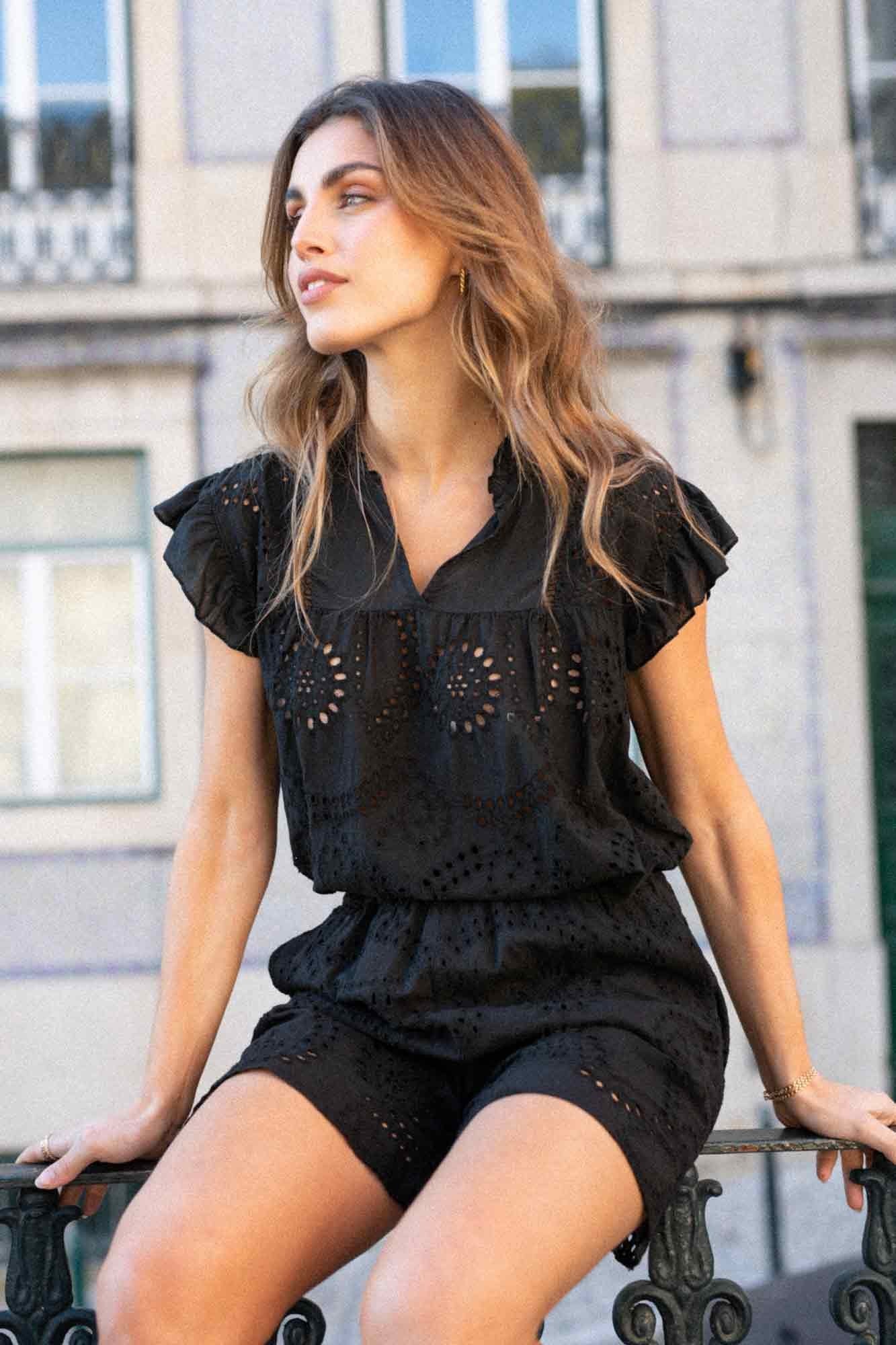 BLACK EMBROIDERED ALFONSO SHORTS