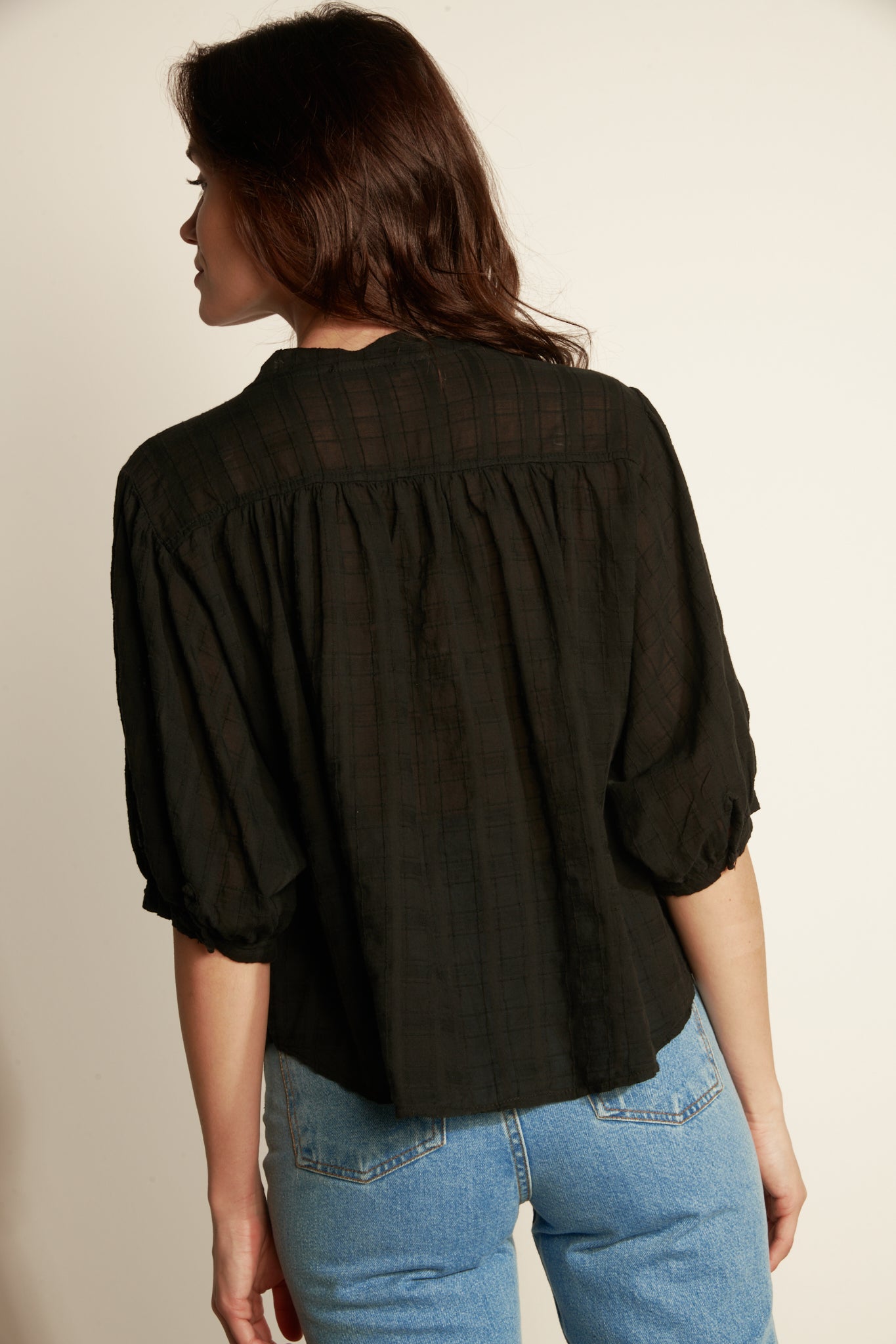 COTTON VOILE TEXTURED PAINTER BLOUSE - BLACK
