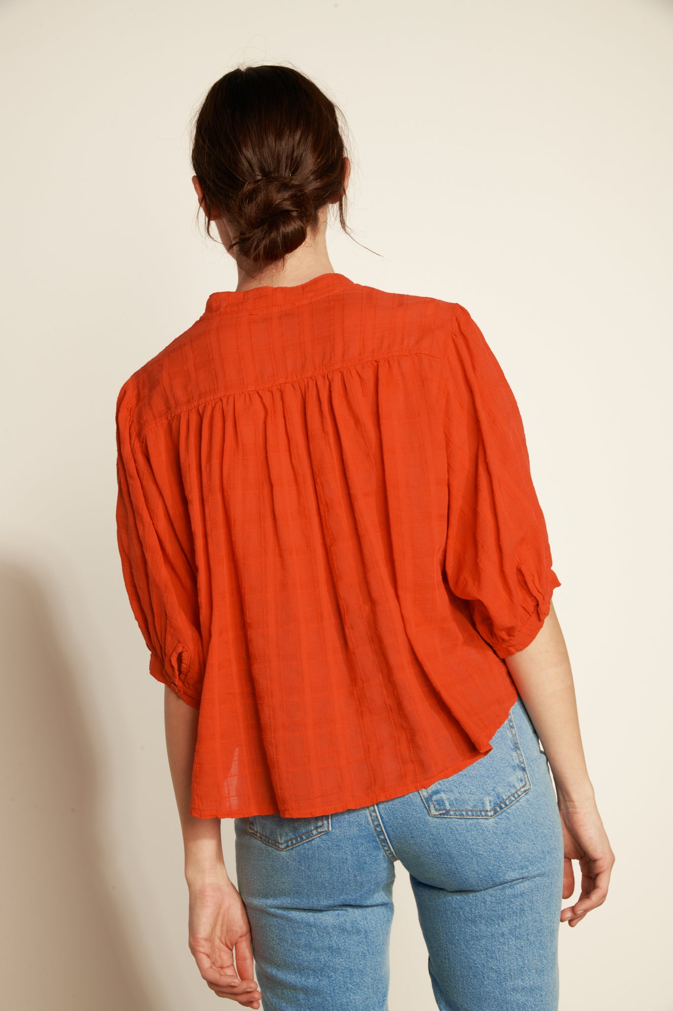 COTTON VOILE TEXTURED PAINTER BLOUSE - ORANGEADE