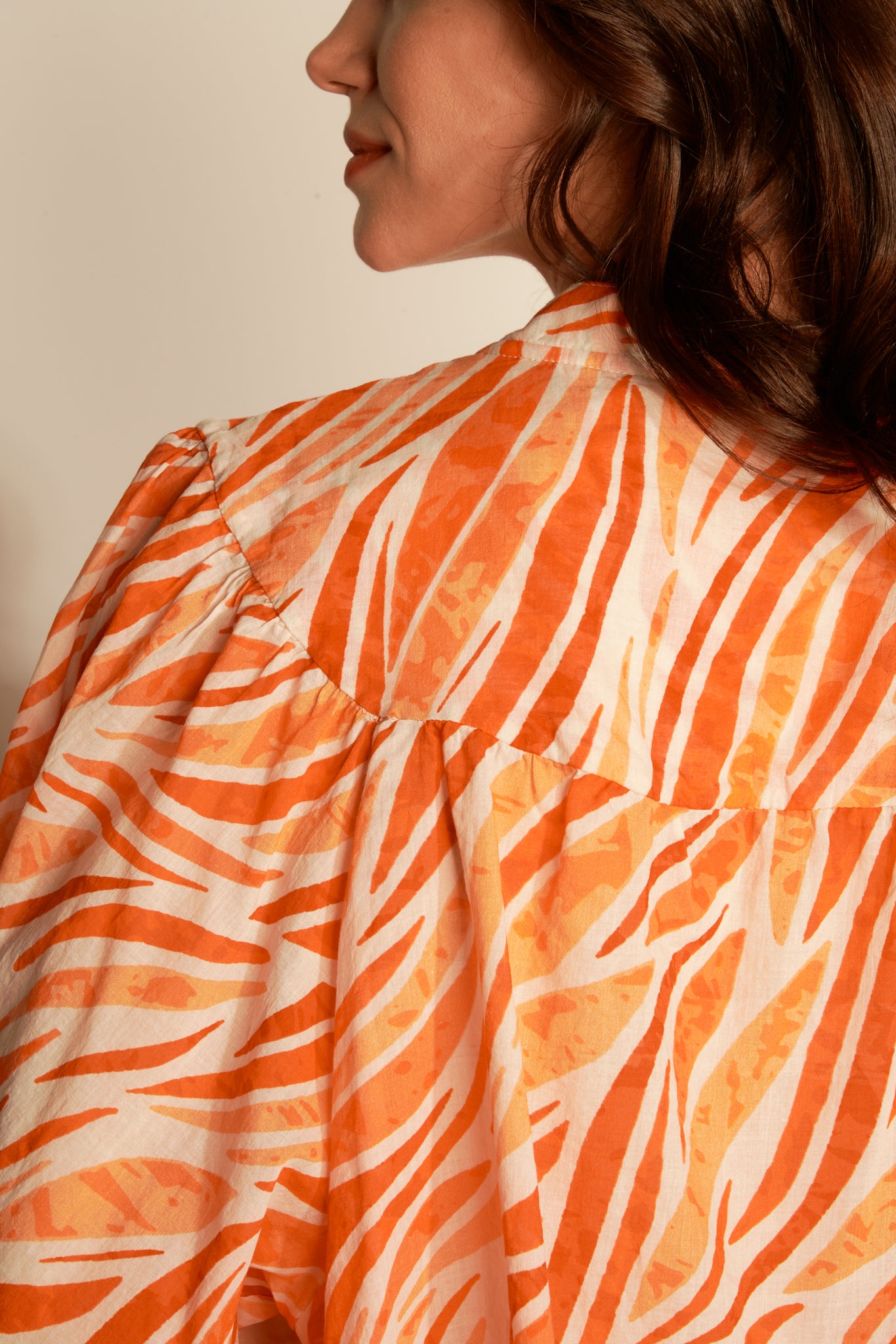 PRINT COTTON VOILE PAINTER BLOUSE - WAVE ORANG