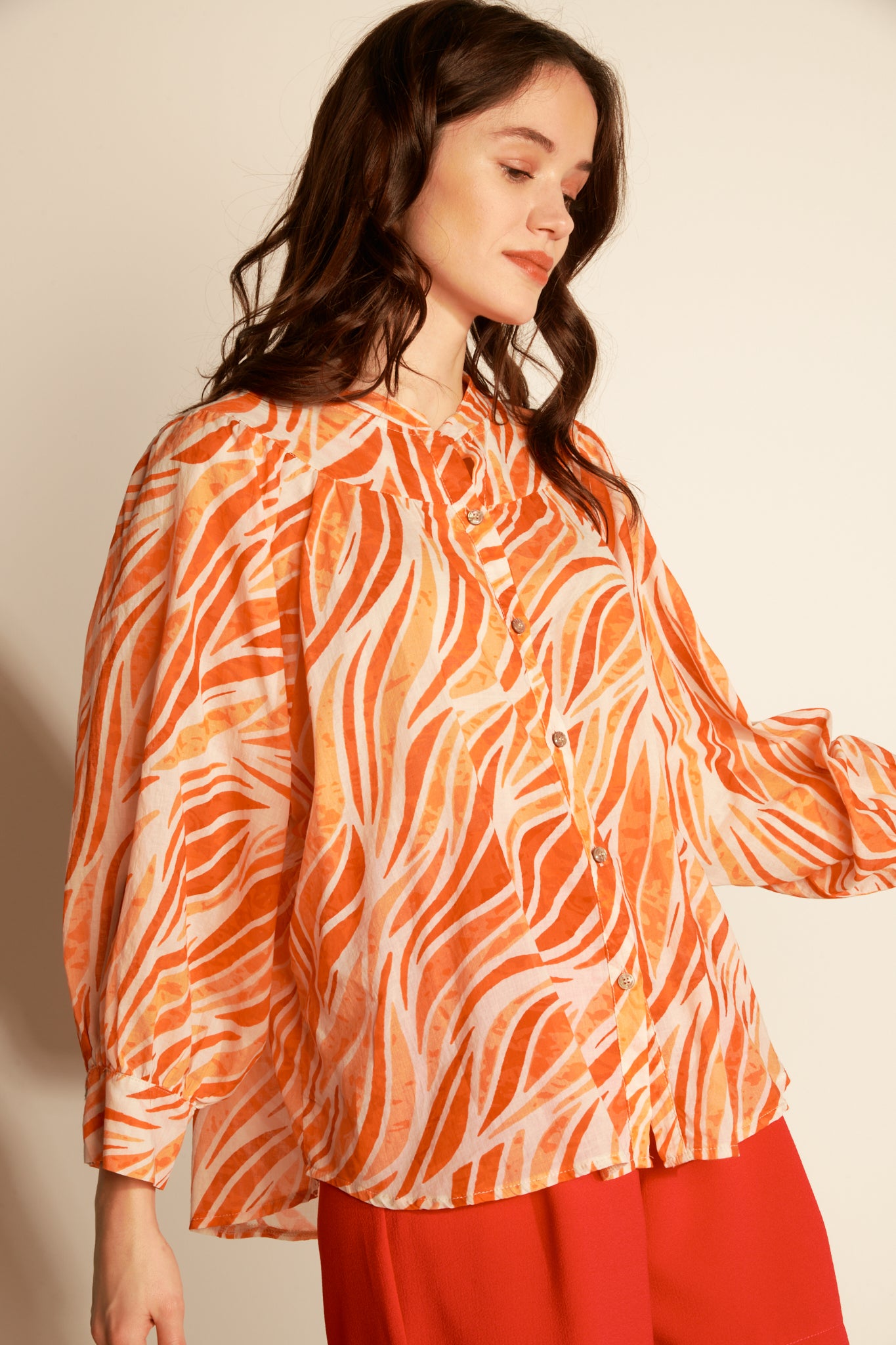 PRINT COTTON VOILE PAINTER BLOUSE - WAVE ORANG