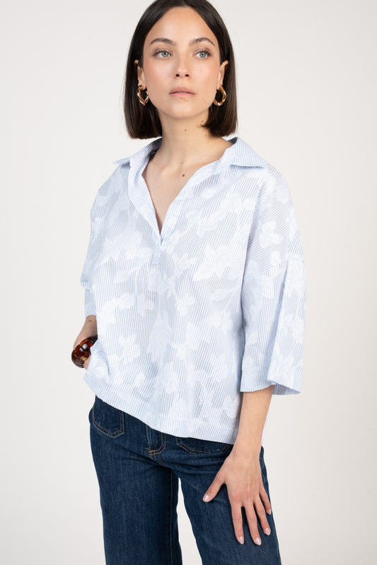 BLOUSE À FLEURS BRODÉE EMMANUELLE BLEU CIEL