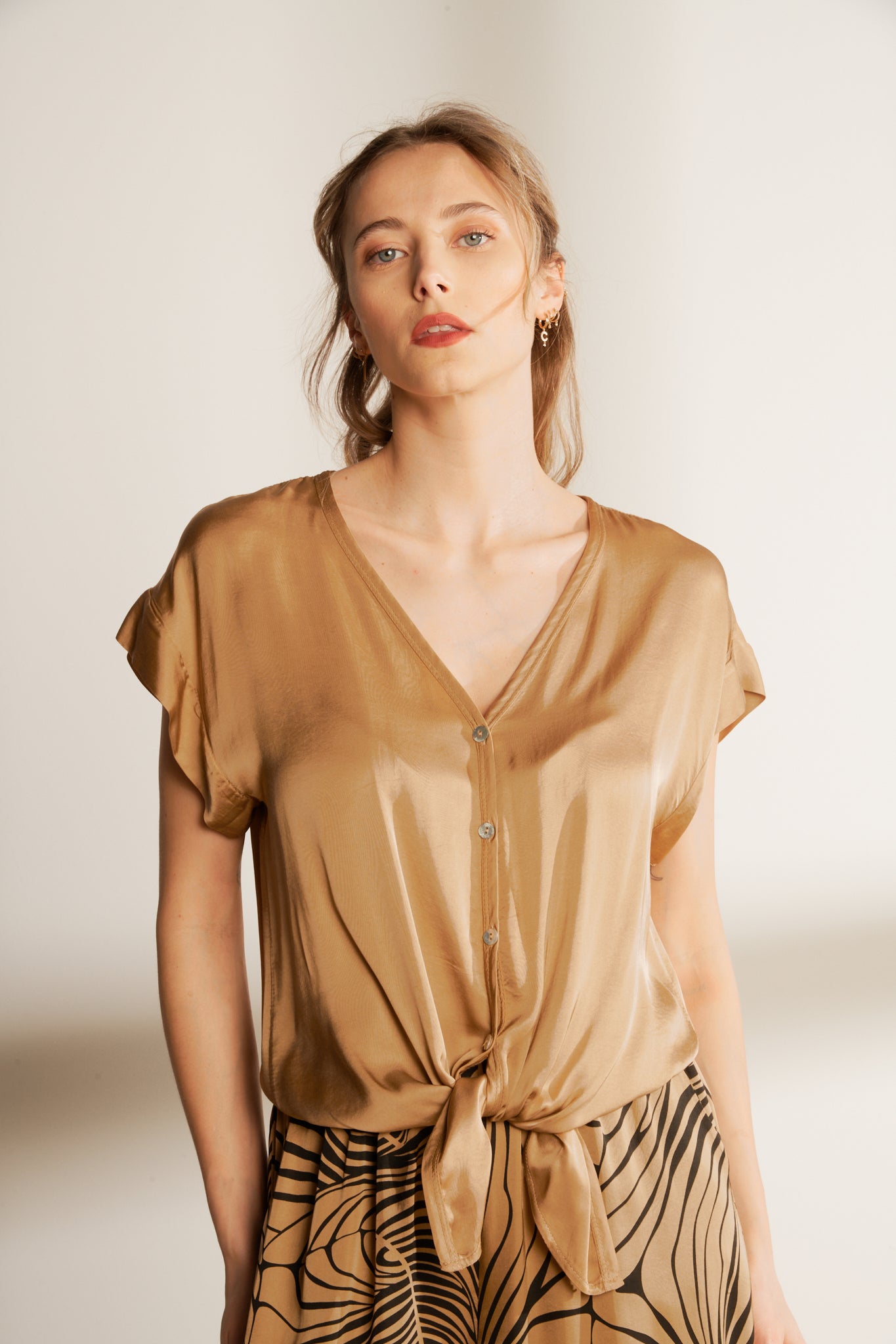 CHEMISE NOUÉE AUGUSTINE CAMEL