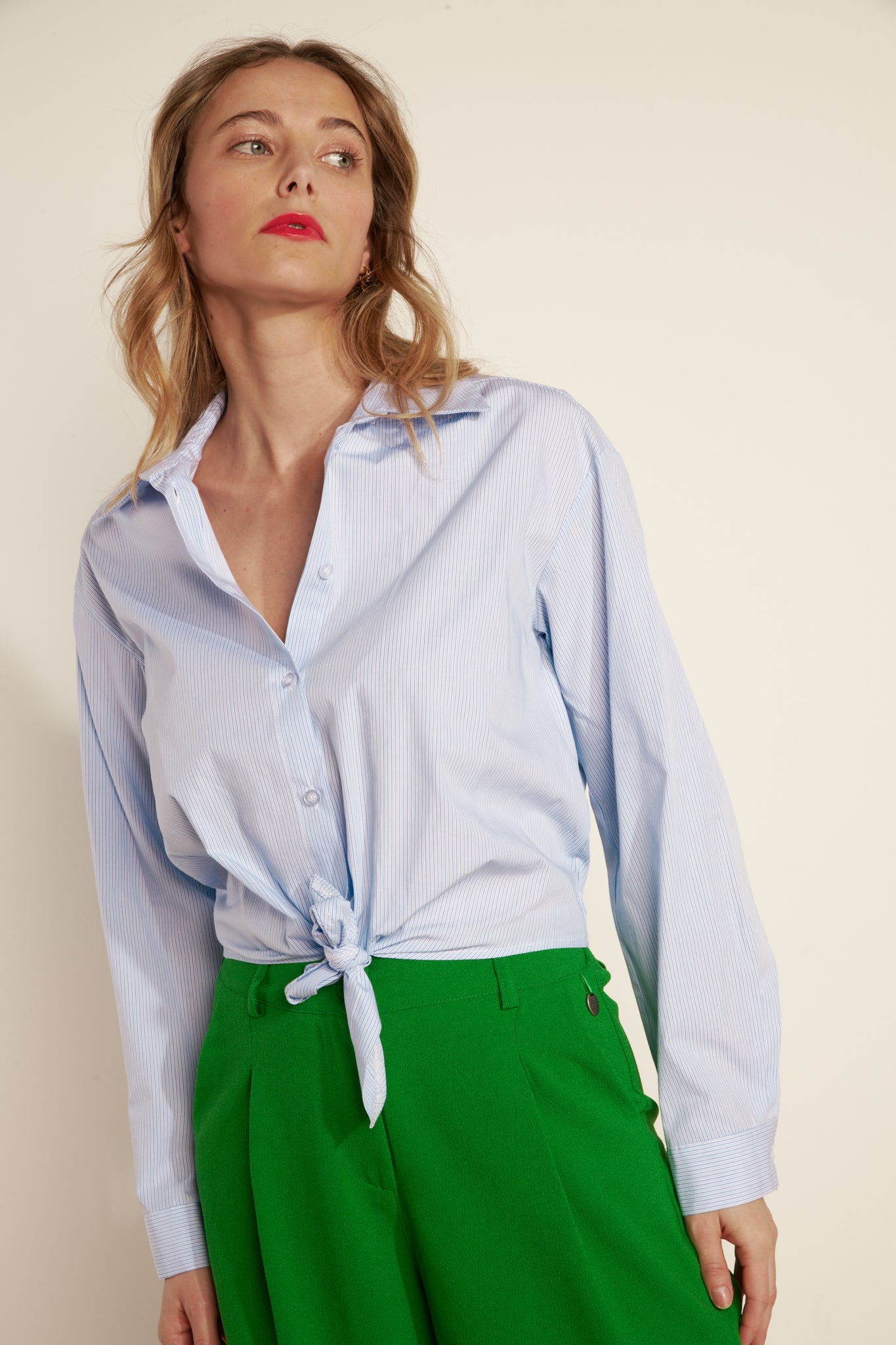 SKY KNOTED ADELINE SHIRT