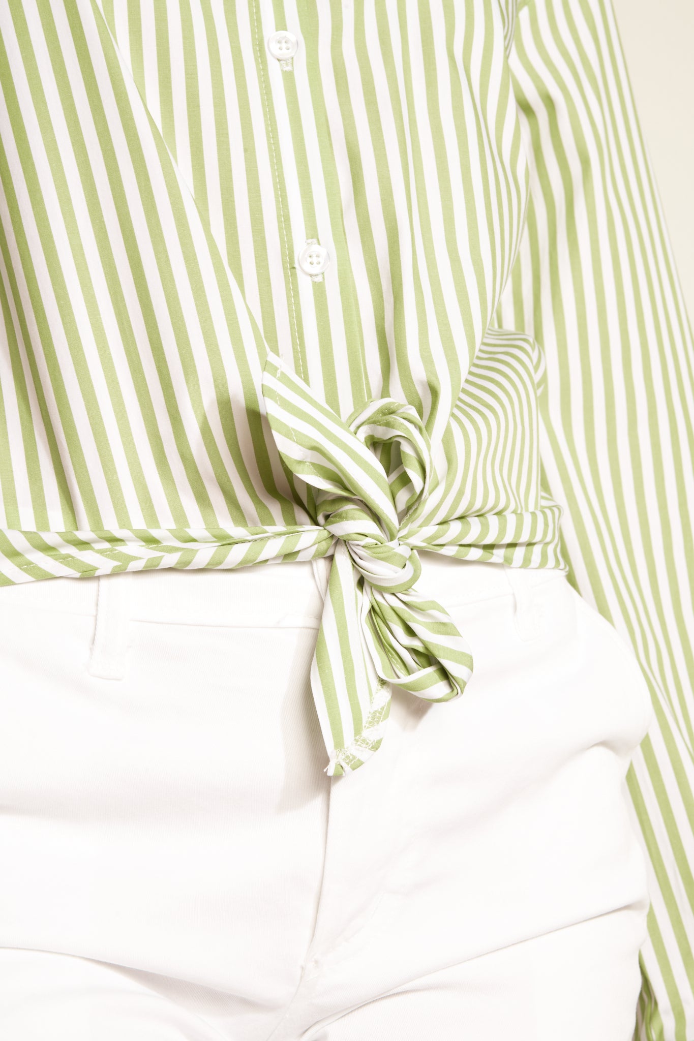 CHEMISE ADELINE NOUÉE PISTACHE
