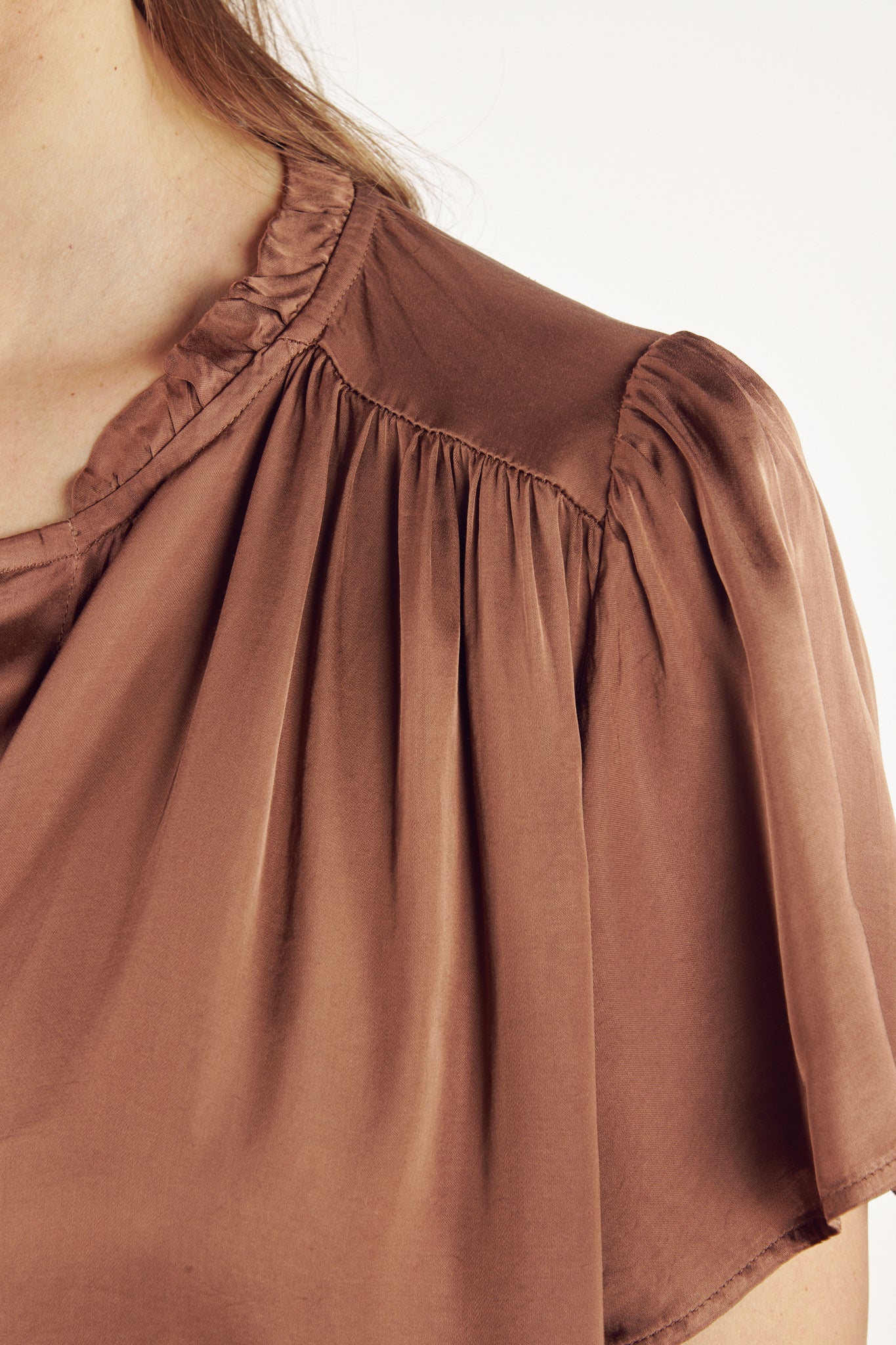 CHEMISE COL PLISSÉ ANNABELLE CAPPUCCINO