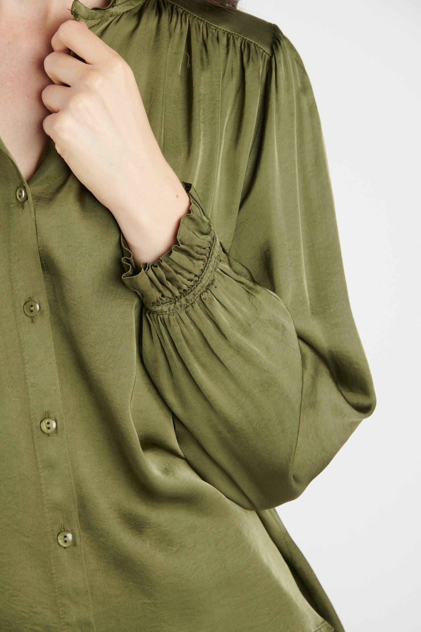 CHEMISE COL PLISSÉ FLORA KAKI