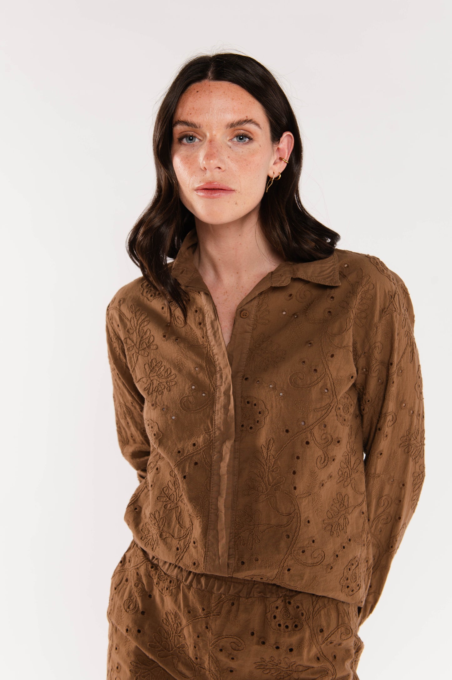 CHEMISE BRODÉE EDWIGE MARRON