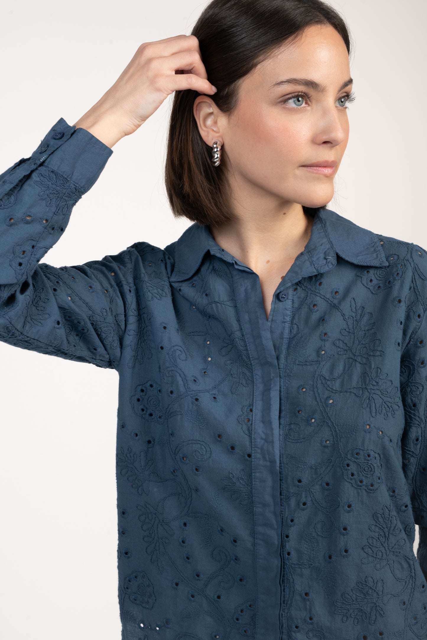 CHEMISE BRODÉE EDWIGE BLEUE