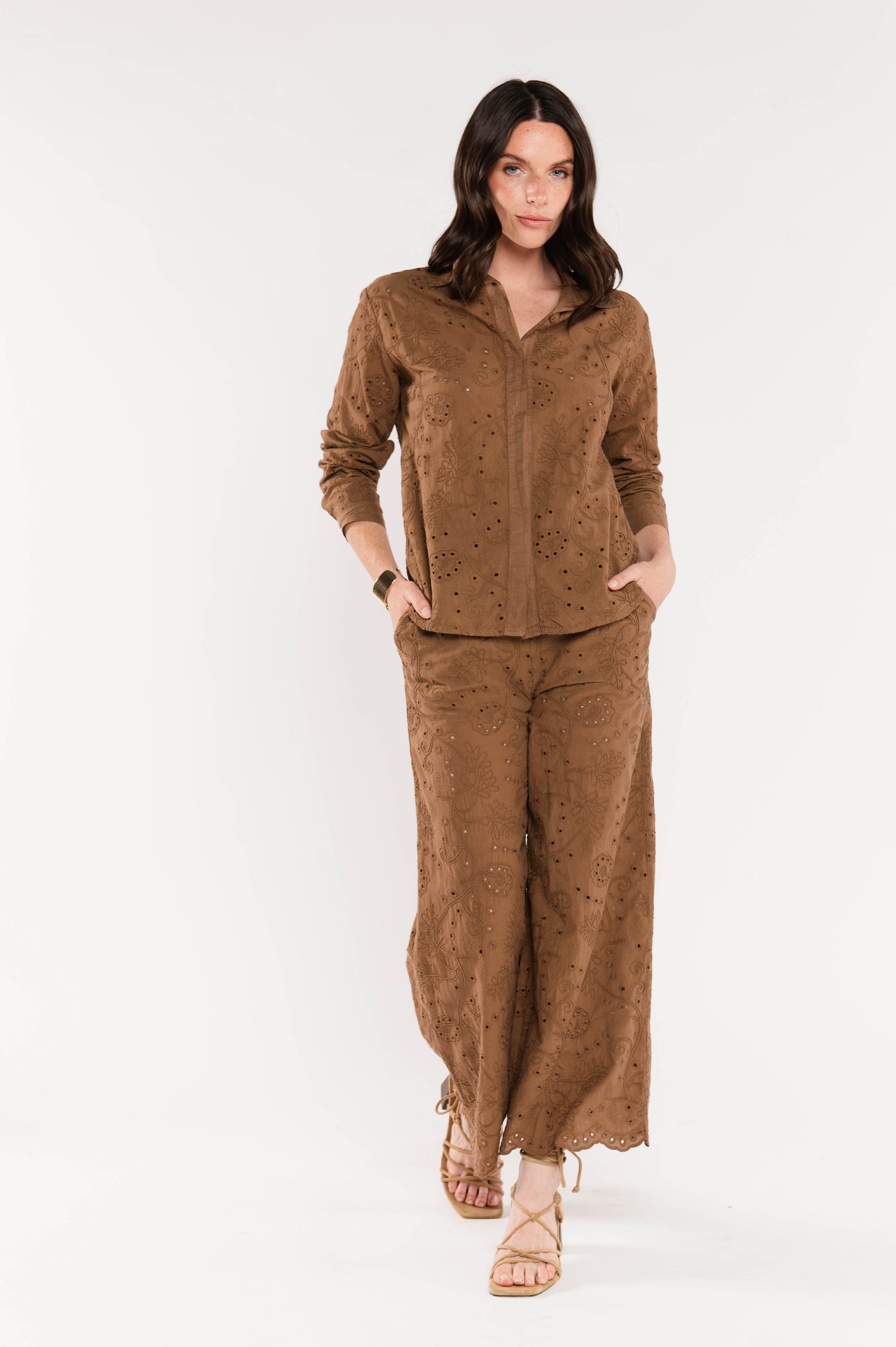 CHEMISE BRODÉE EDWIGE MARRON