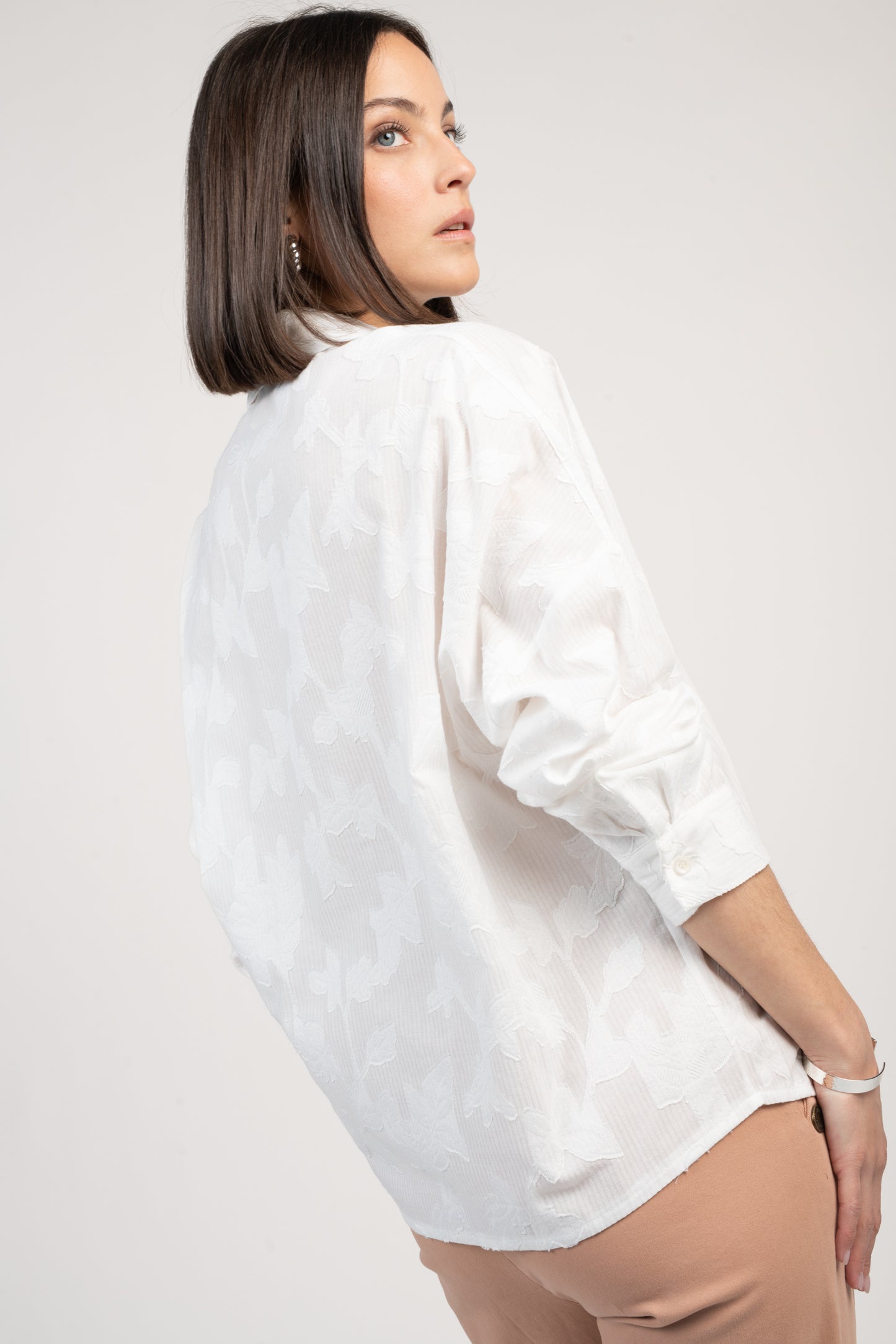 CHEMISE À FLEURS BRODÉE ELÉANOR BLANC