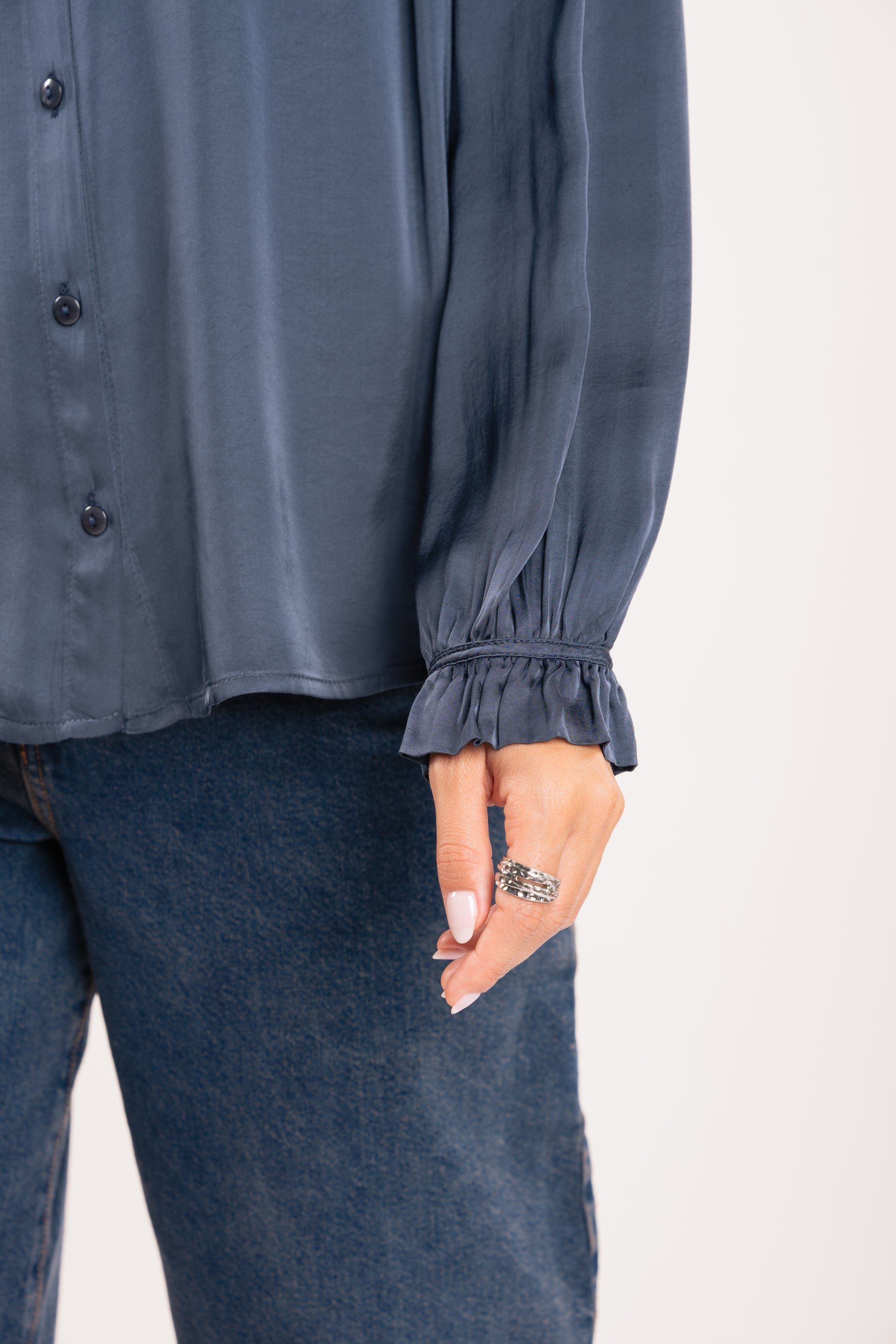 Manche de chemise satin bleu 