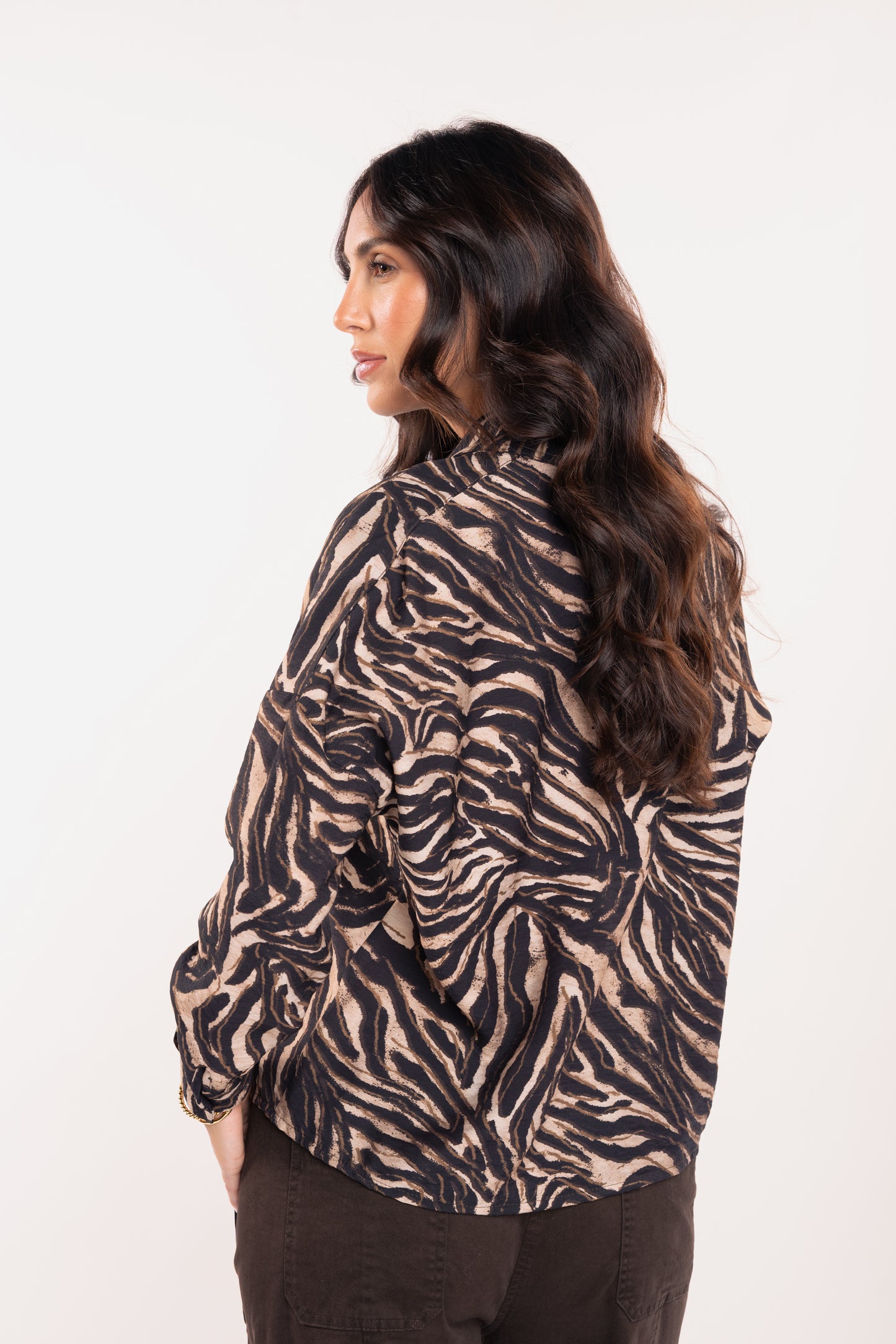 Chemise zèbre noir de dos