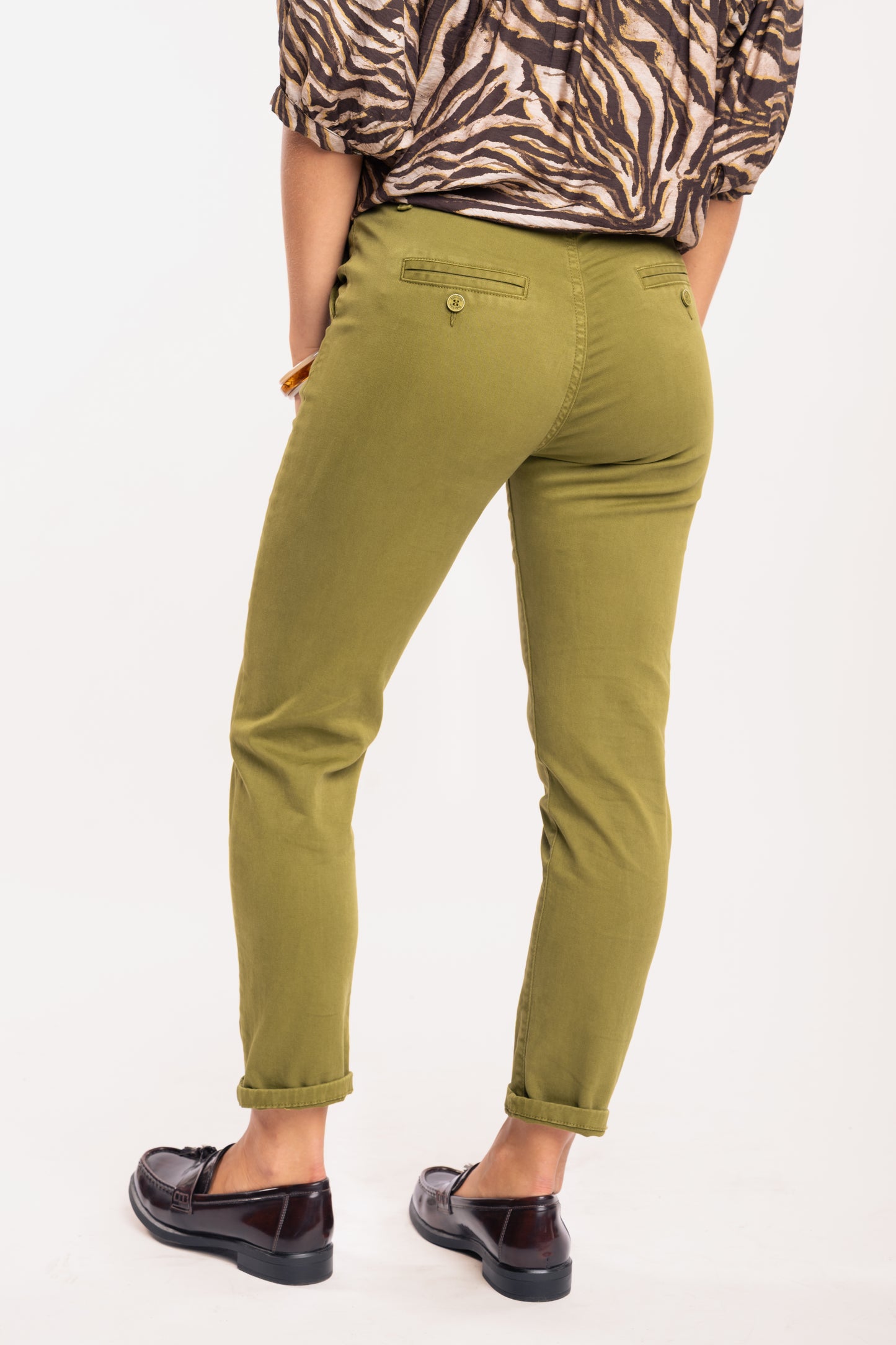 Chino 7/8ème vert de dos