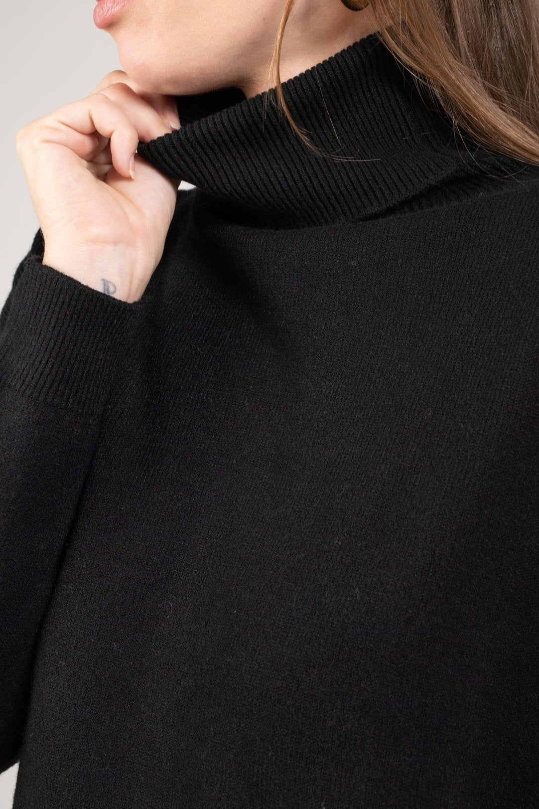 PULL COL ROULÉ MAEVE NOIR