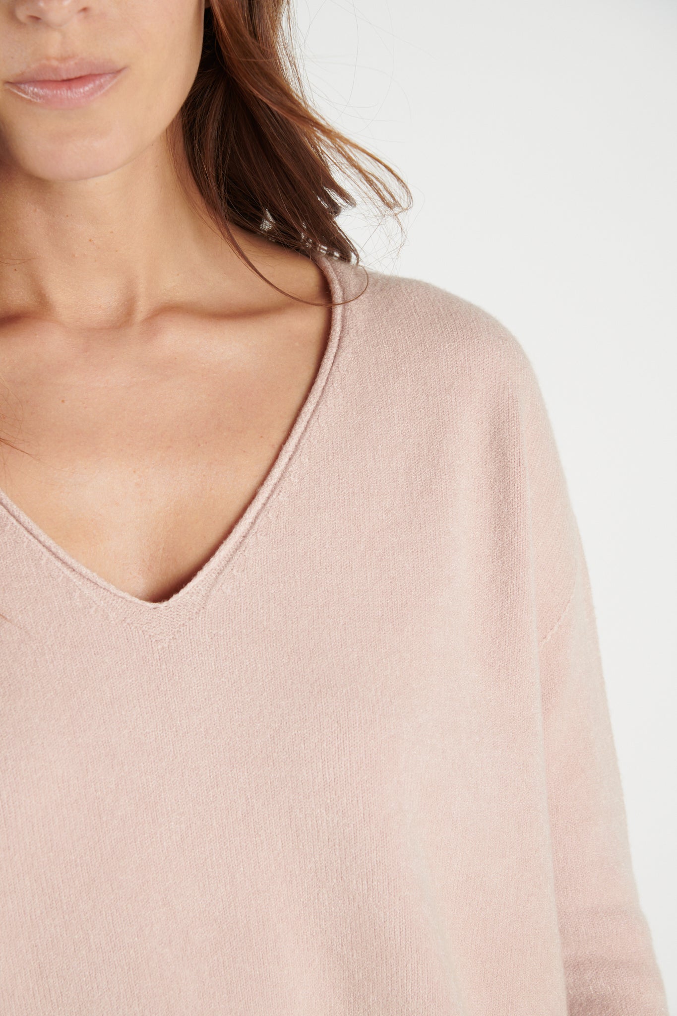 PULL COL V DAN ROSE POUDRE