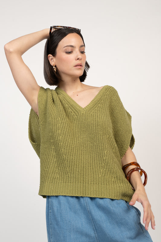 PULL SANS MANCHES ÈVE VERT