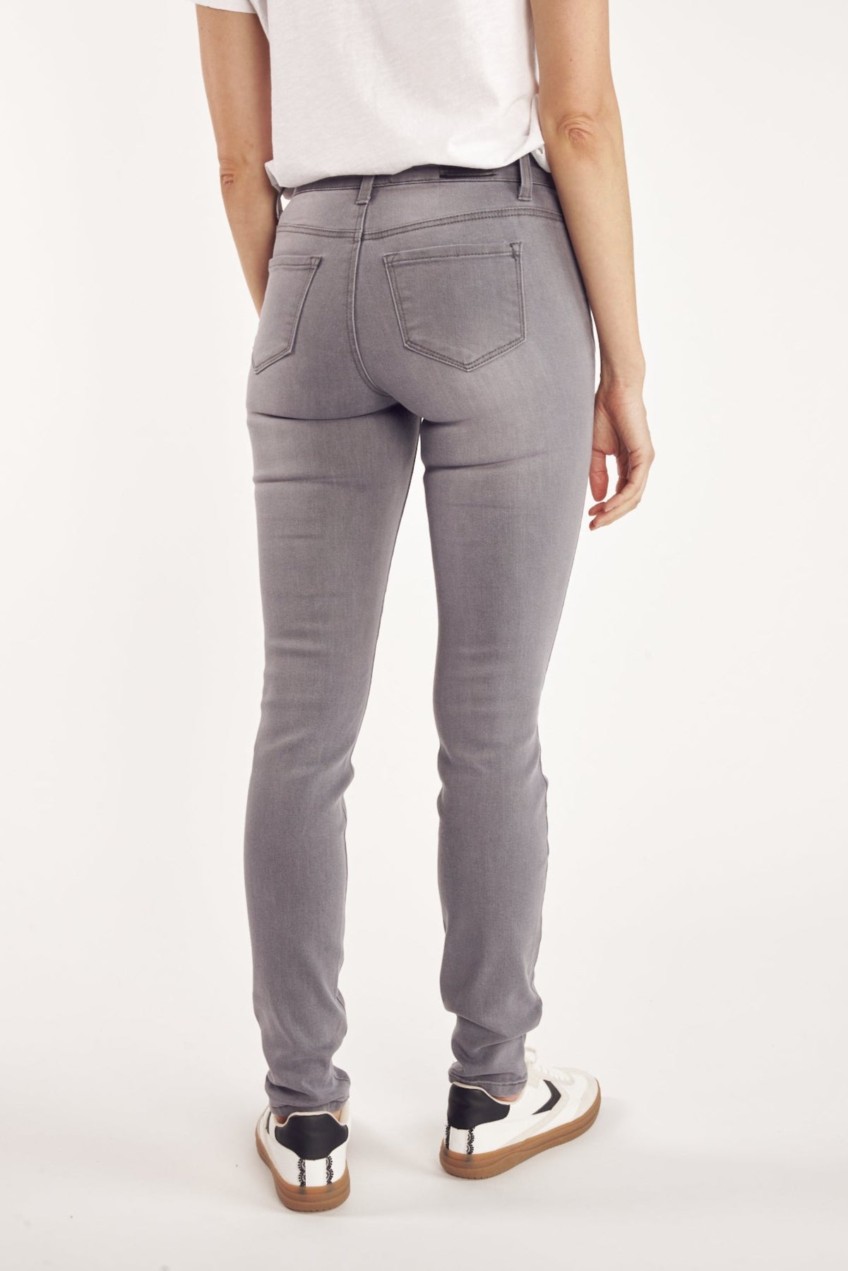 HIGH-WAIST SLIM 5-POCKET JEANS - GRAY