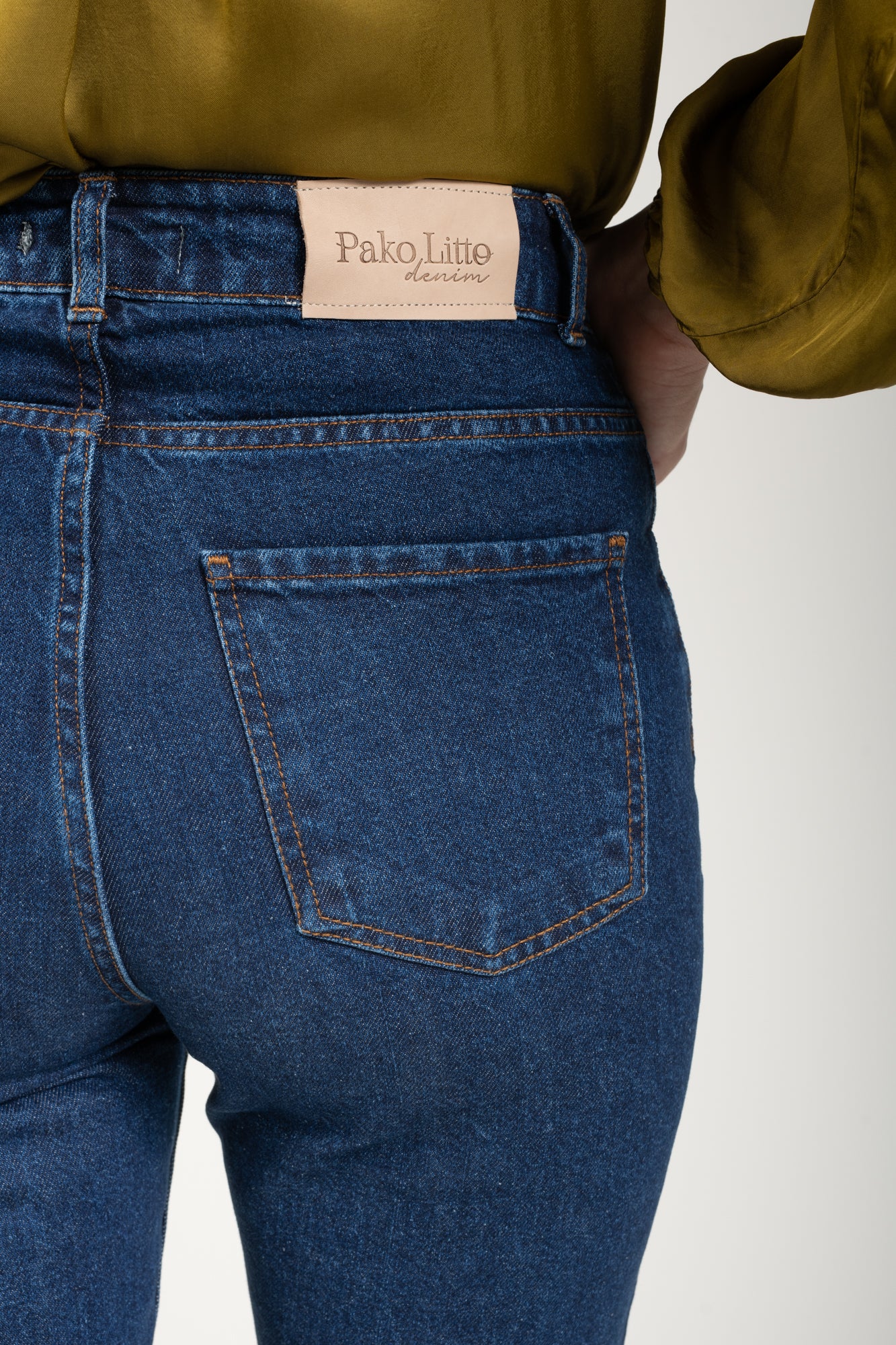 HIGH WAIST JEANS - DARK JEANS