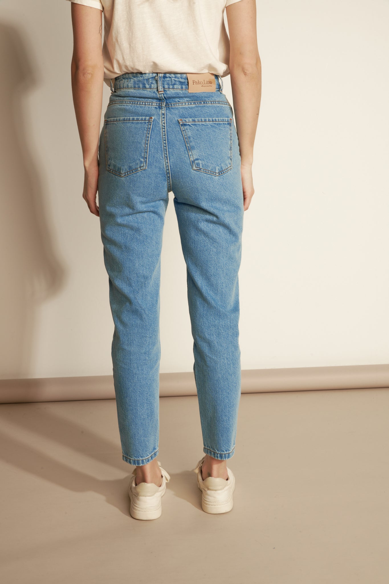 HIGH WAIST LIGHT EDOUARD JEANS