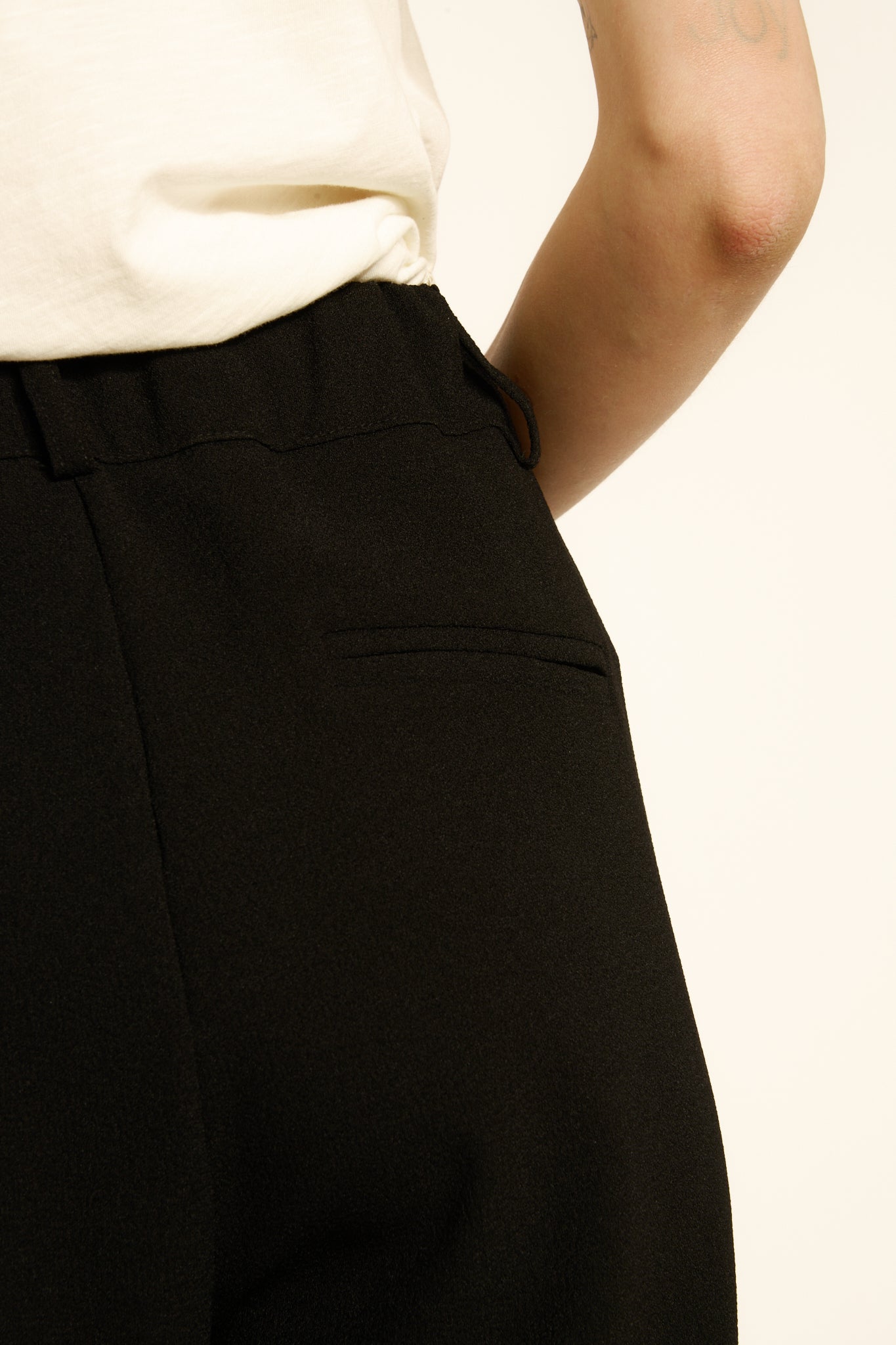 ANTOINE BLACK 7/8TH FLARED TROUSERS
