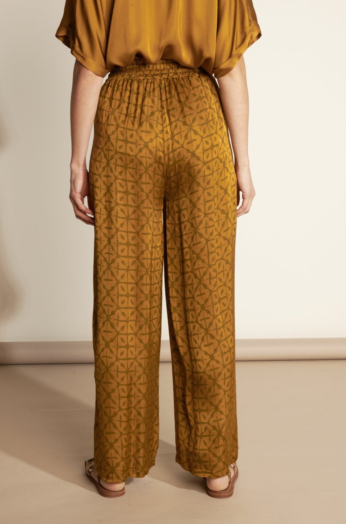 WIDE SILKY ETHNIC TROUSERS (F5017P05Q) - AMBER 76V
