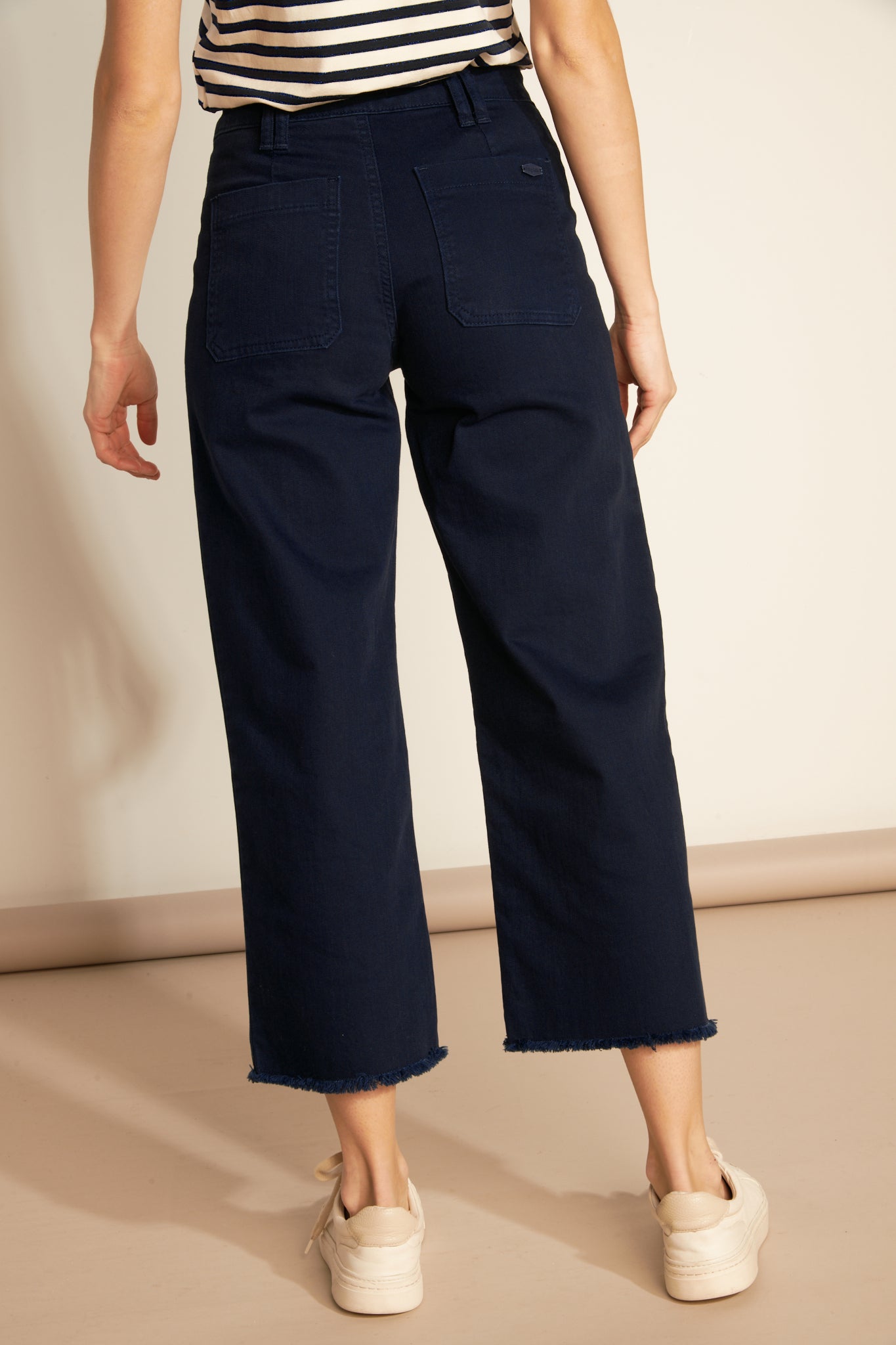 ARIETTE MARINE 7/8 FLARED TROUSERS