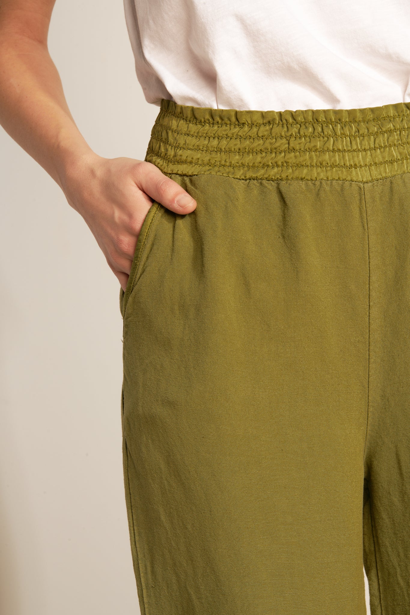 7/8 FLARE LINEN RAYON TROUSERS - KHAKI