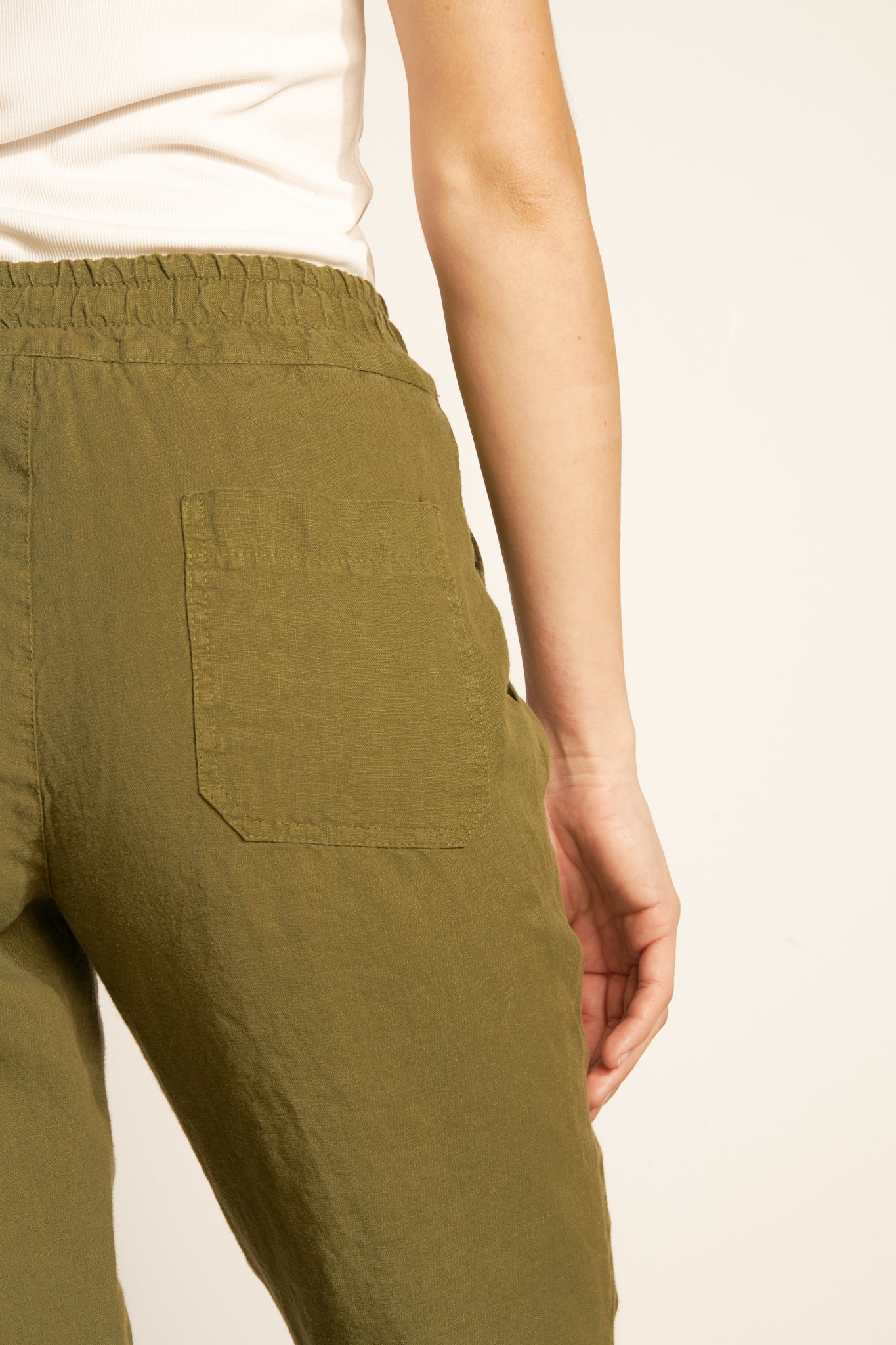 ELASTIC LINEN PLATE POCKET TROUSERS - KHAKI