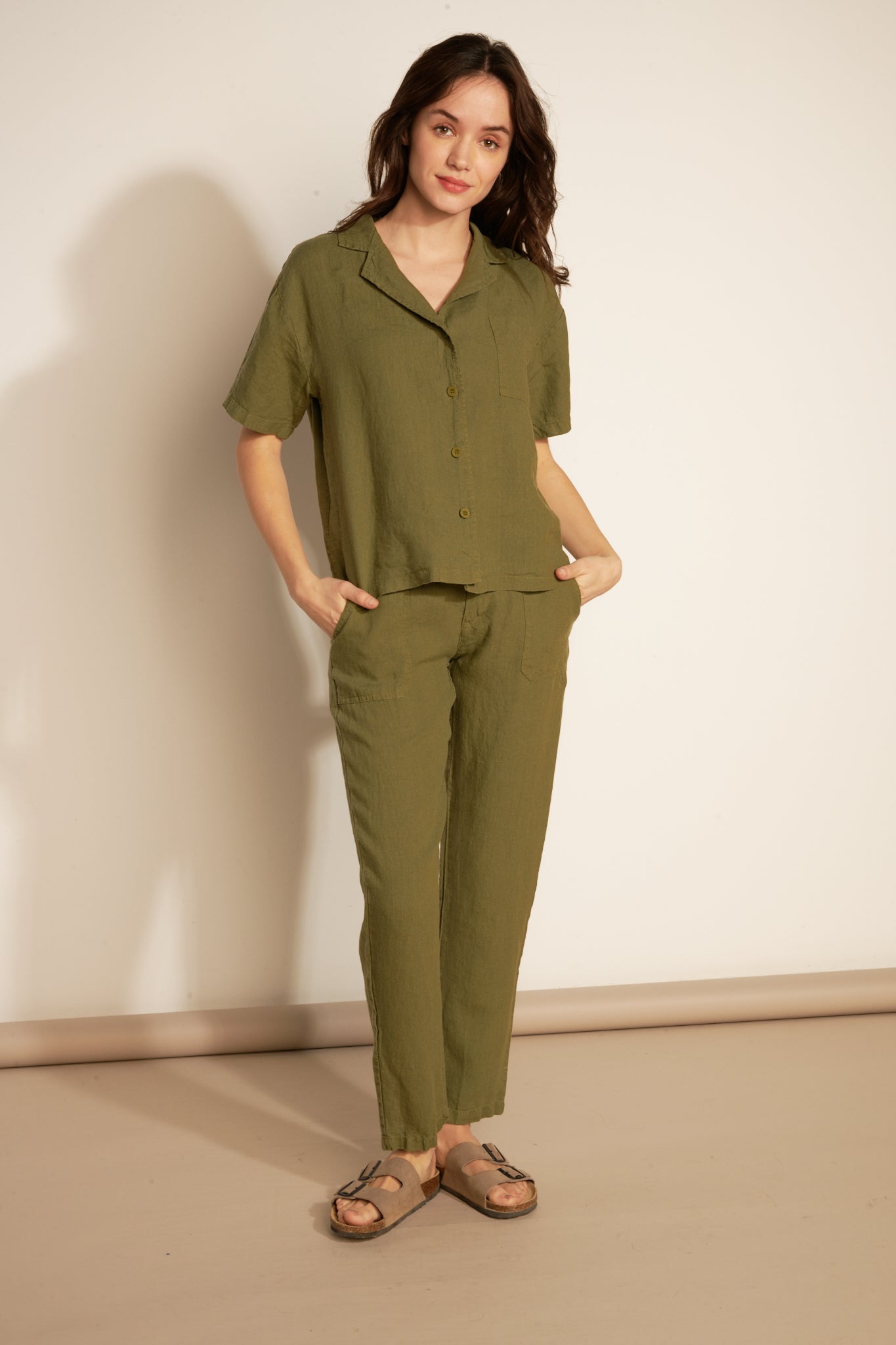ELASTIC LINEN PLATE POCKET TROUSERS - KHAKI