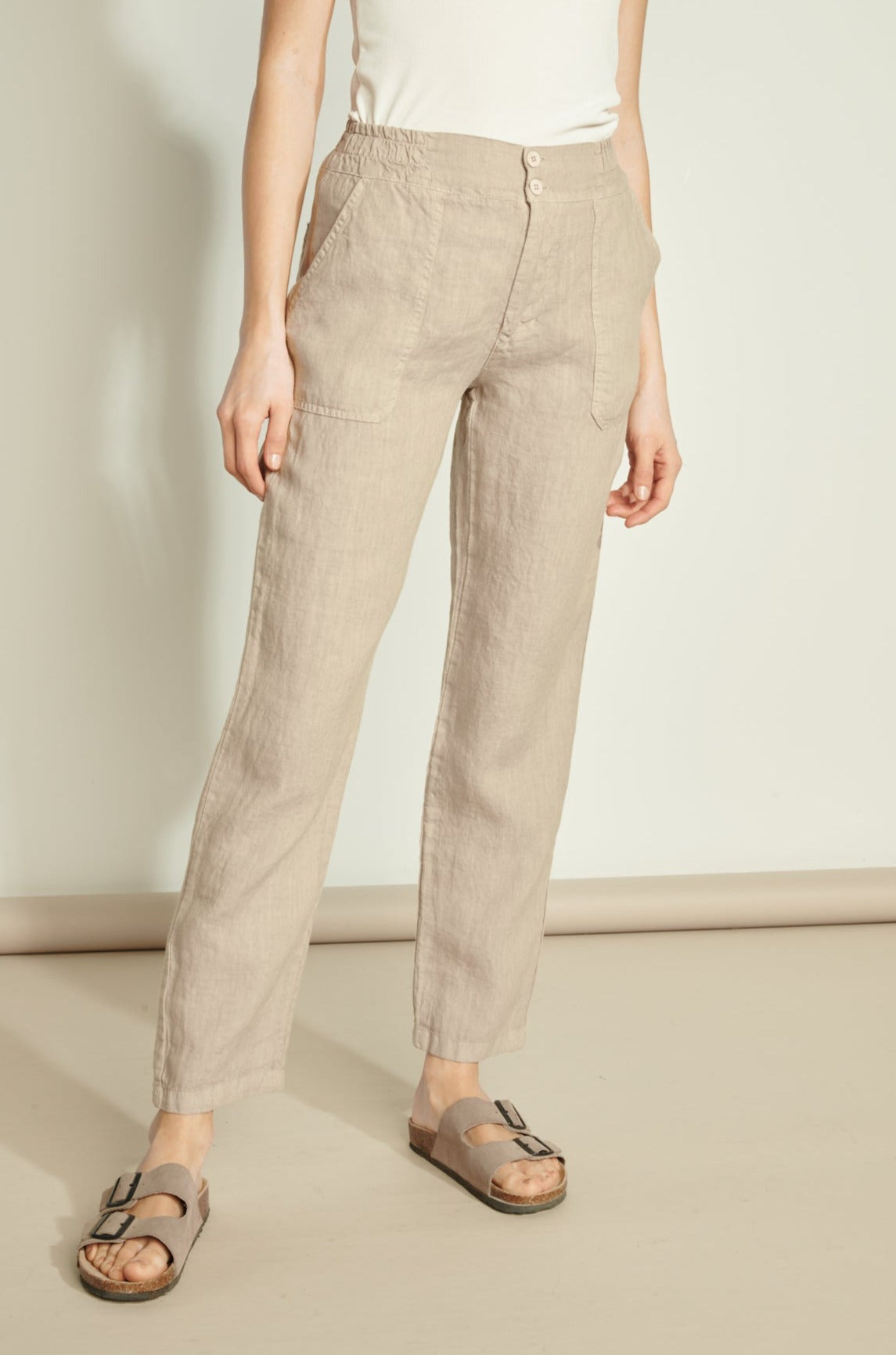 ELASTIC LINEN PLATE POCKET TROUSERS - SAND