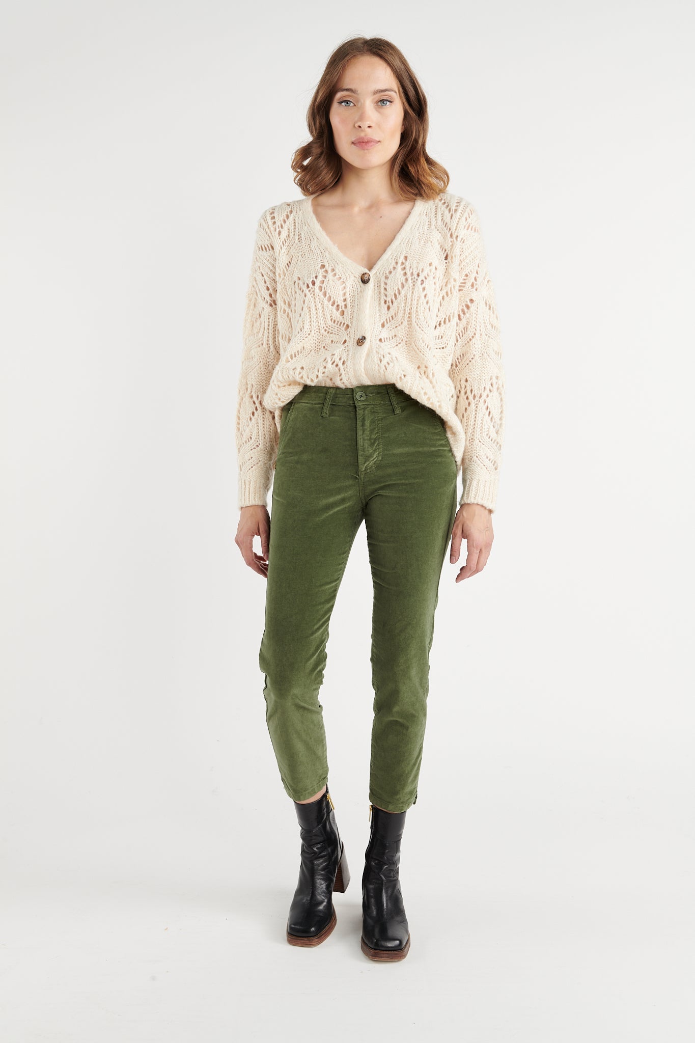 CHINO BASIQUE VELOURS BRAD KAKI