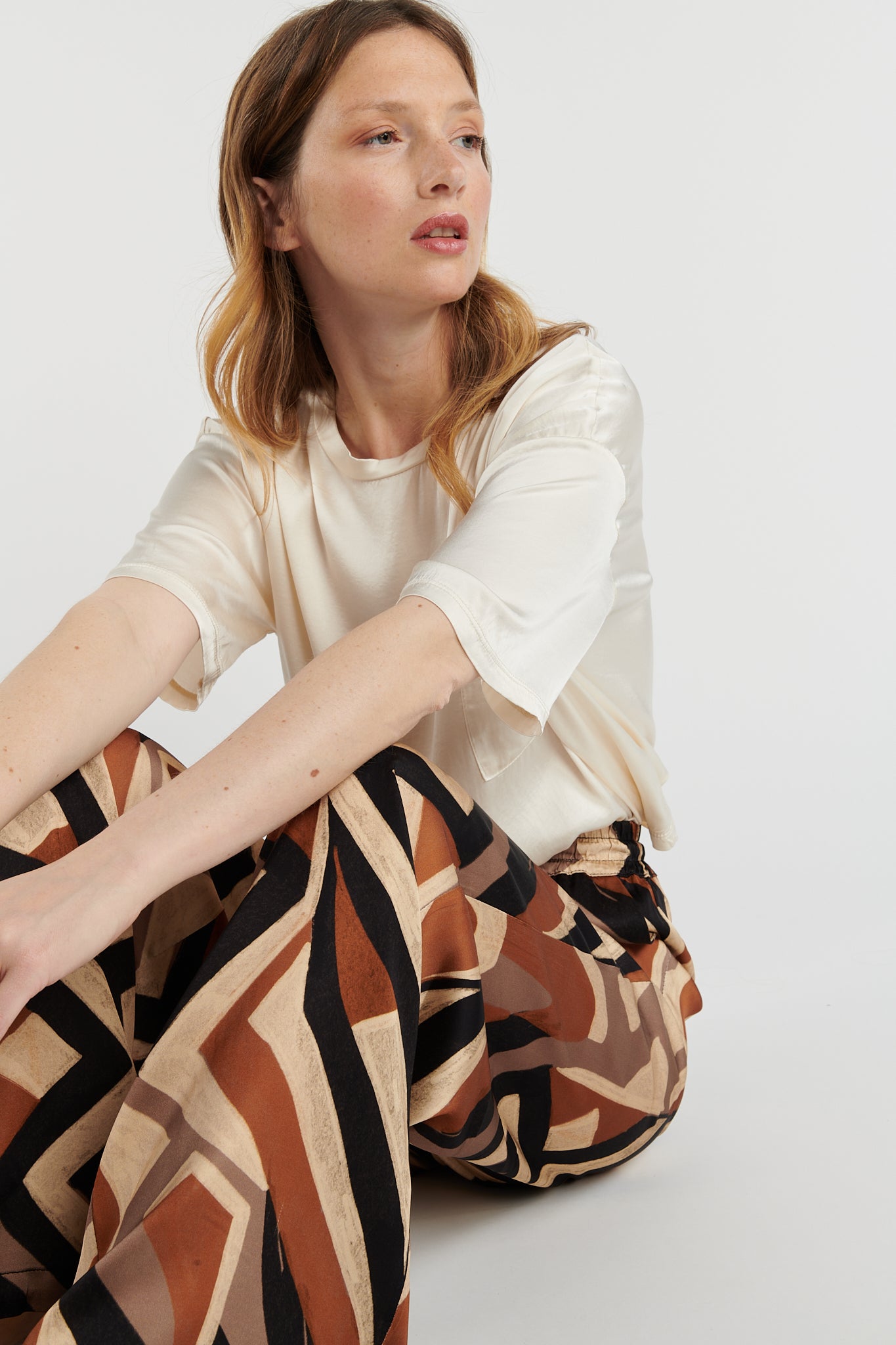 PANTALON BRIGIDA IMPRIMÉ GEO TABAC NOIR