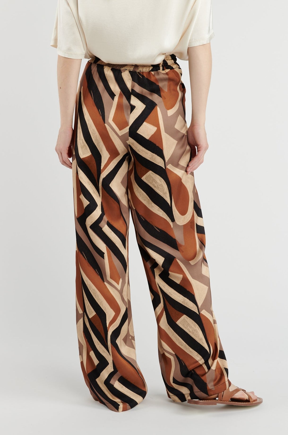 PANTALON BRIGIDA IMPRIMÉ GEO TABAC NOIR