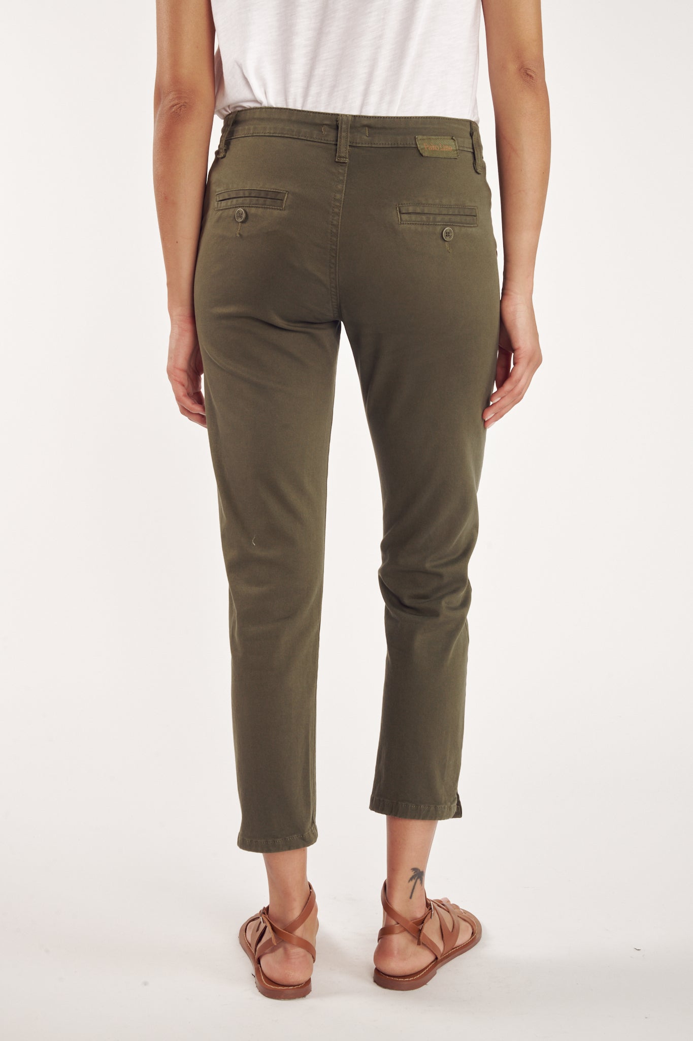 CHINO BASIQUE GARY KAKI
